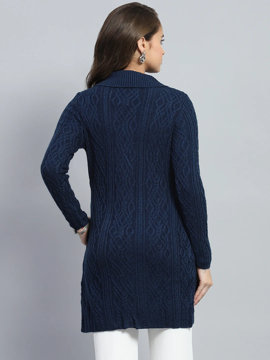 Women Navy Blue Self Design V Neck Full Sleeve Cardigan - Image 5