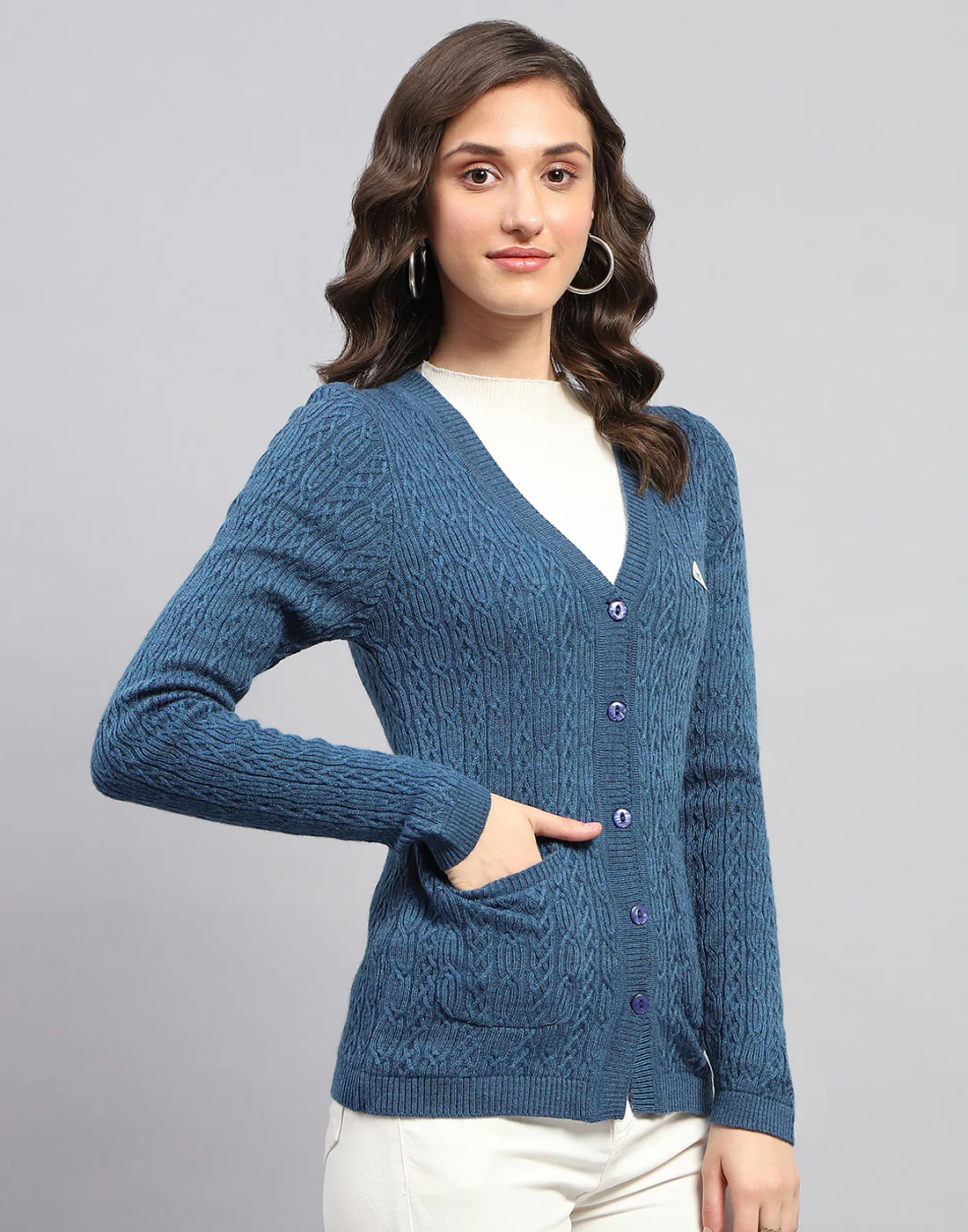 Women Navy Blue Self Design V Neck Full Sleeve Cardigan - Image 4