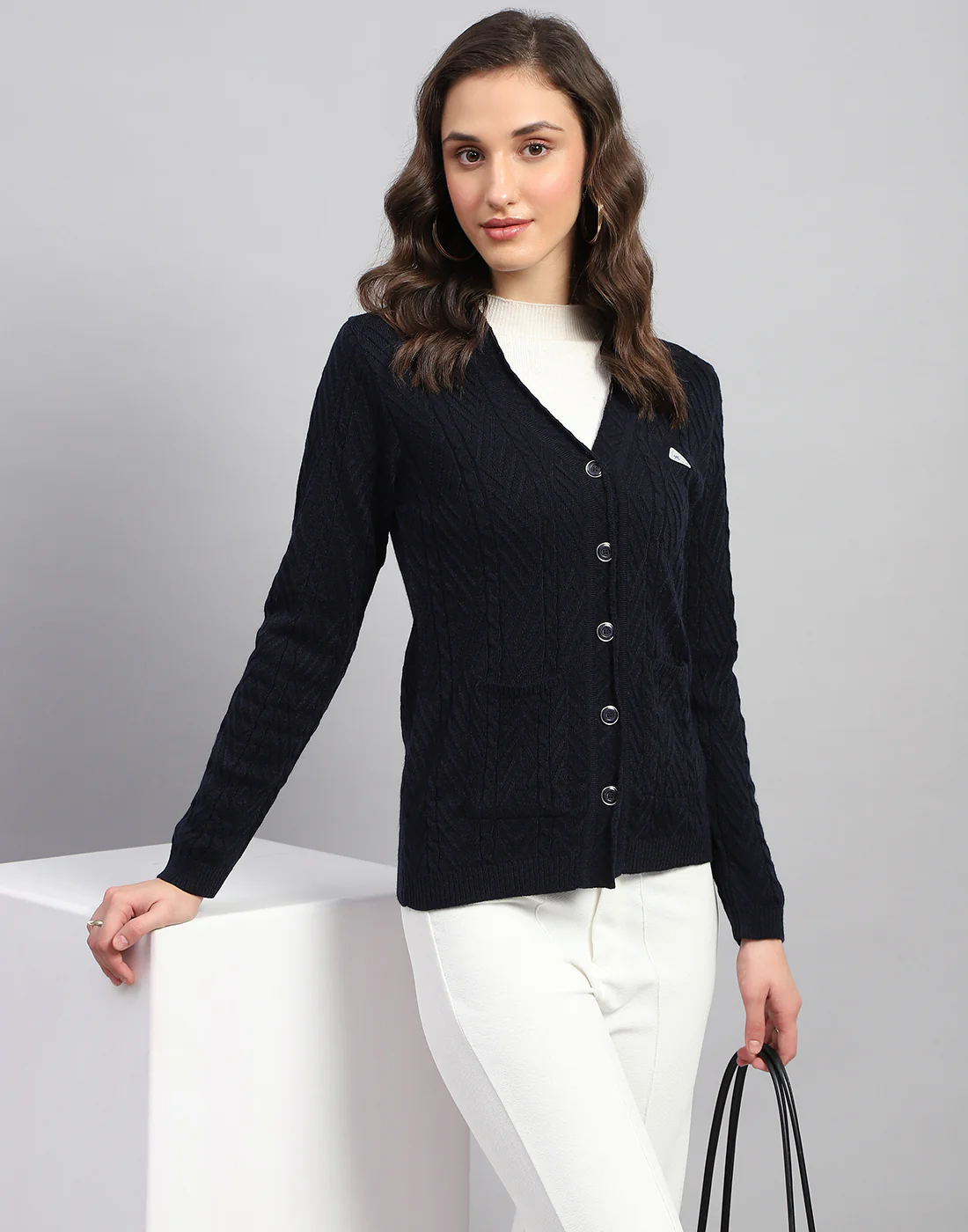 Women Navy Blue Self Design V Neck Full Sleeve Cardigan - Image 2