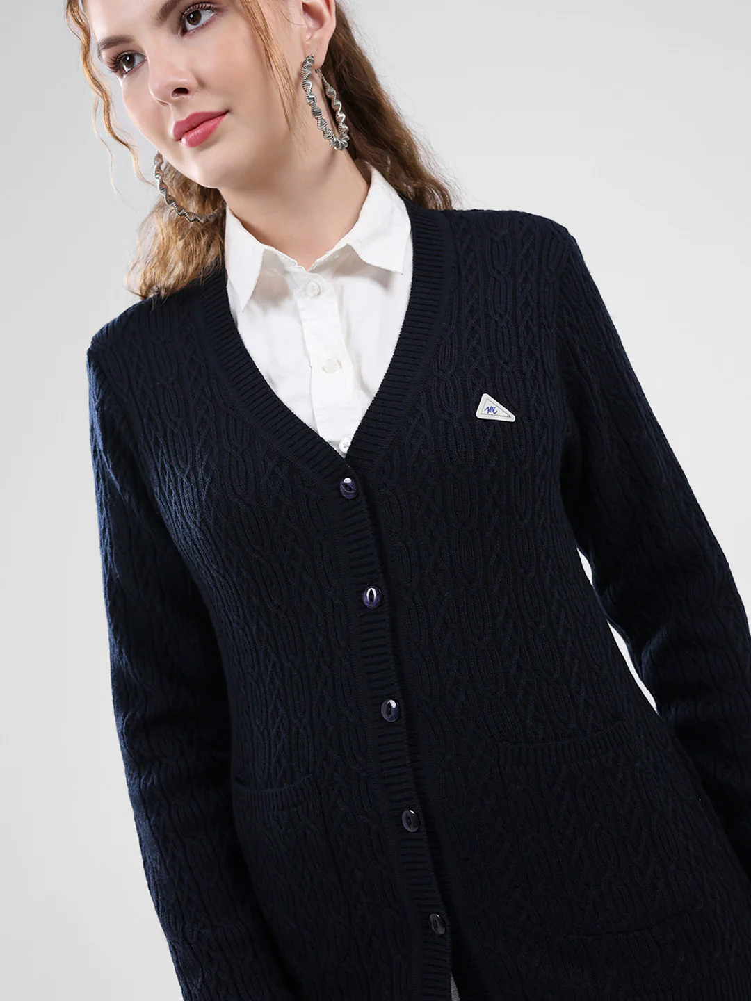 Women Navy Blue Self Design V Neck Full Sleeve Cardigan - Image 6