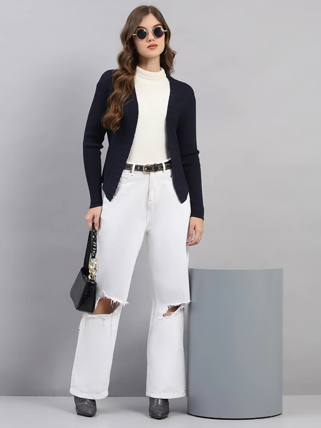 Women Navy Blue Self Design V Neck Full Sleeve Cardigan - Image 2