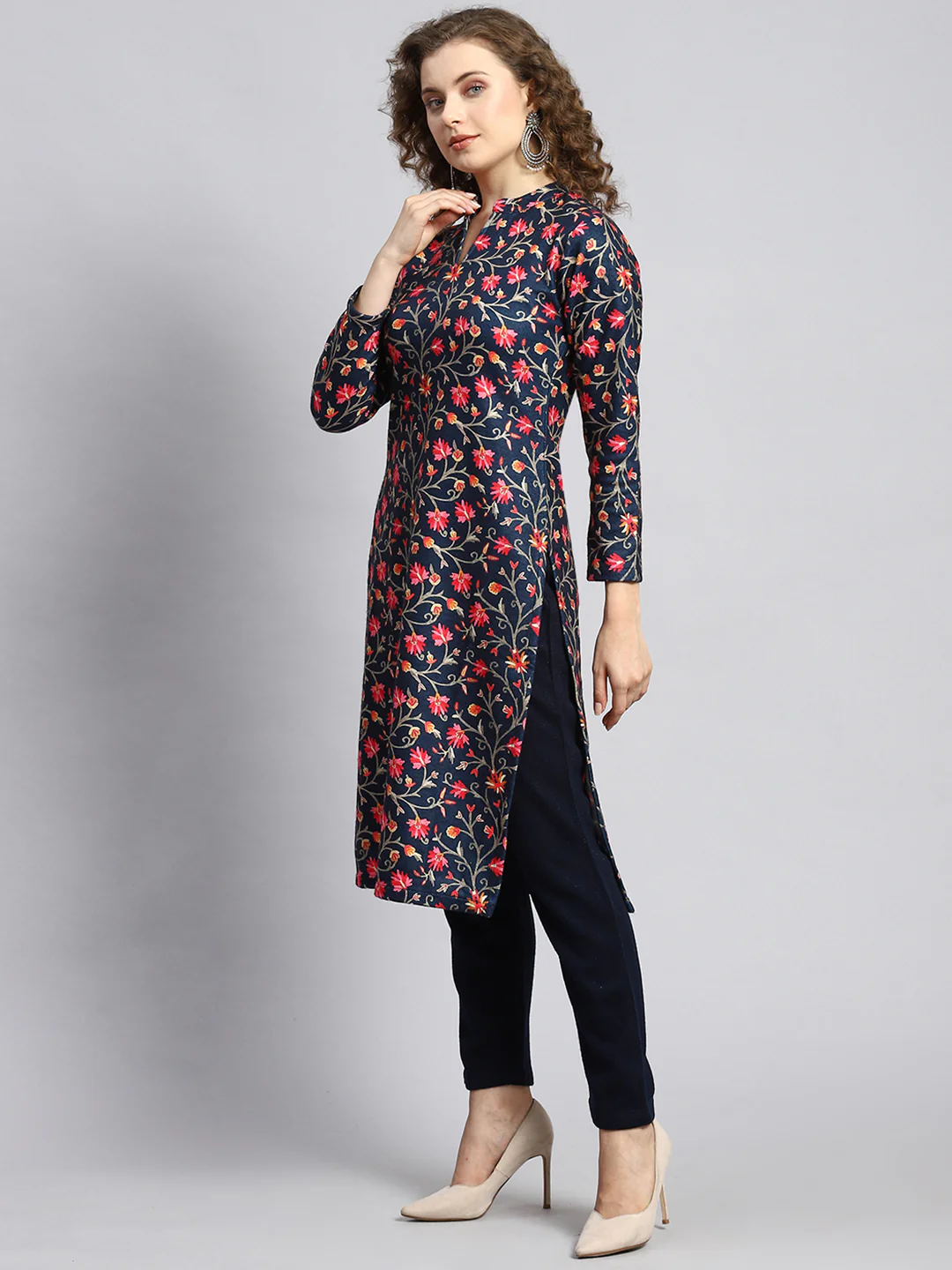 Women Navy Blue Self Kurti+Jacket - Image 2