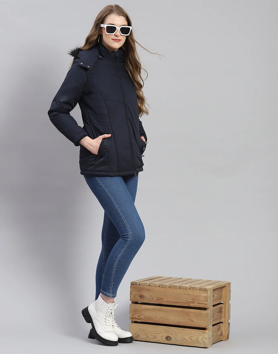 Women Navy Blue Solid Hooded Full Sleeve Jacket - Image 2
