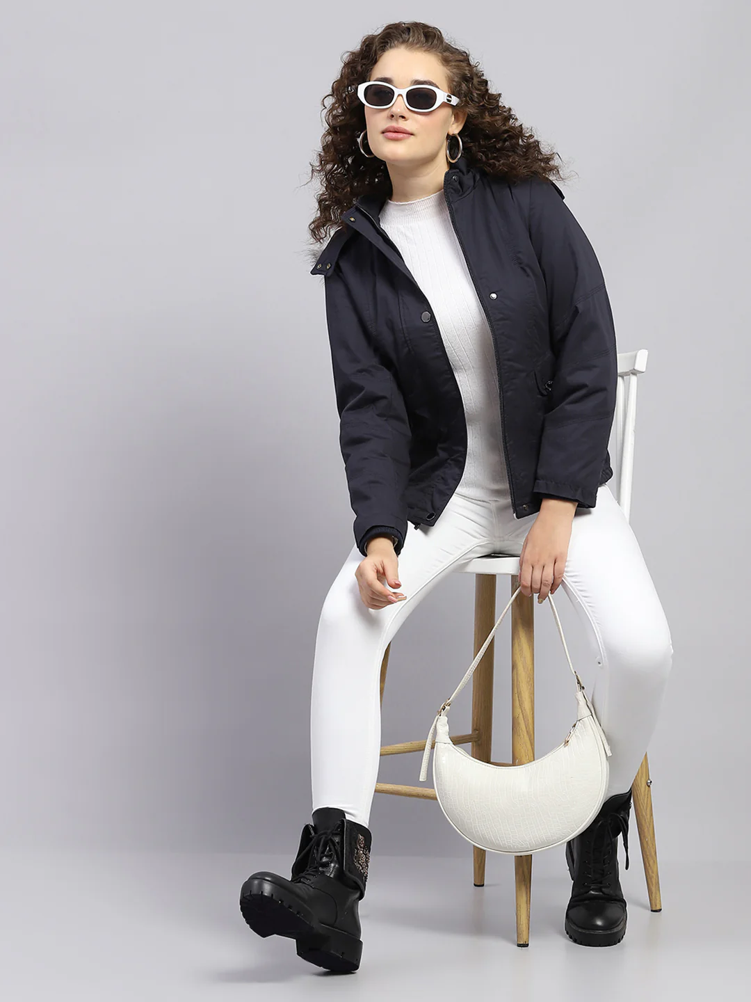 Women Navy Blue Solid Hooded Full Sleeve Jacket - Image 5
