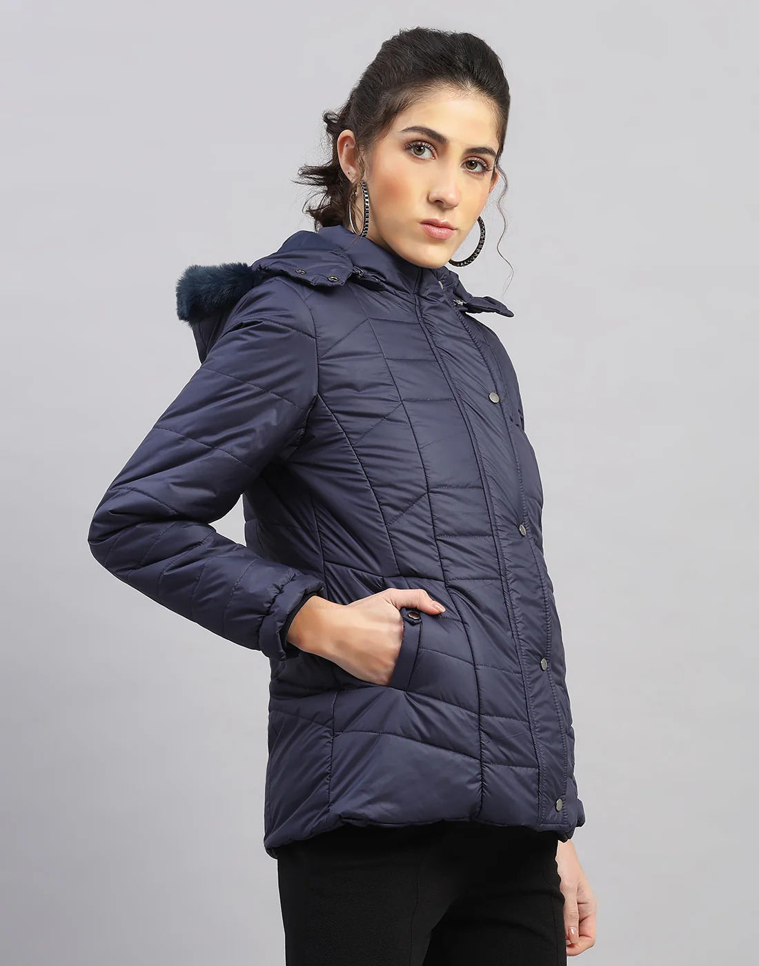 Women Navy Blue Solid Hooded Full Sleeve Jacket - Image 3