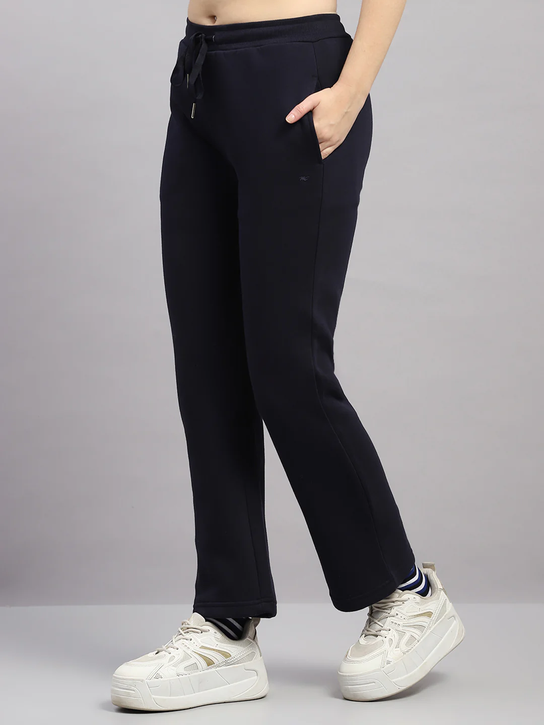 Women Navy Blue Solid Mock Neck Full Sleeve Winter Tracksuit - Image 7