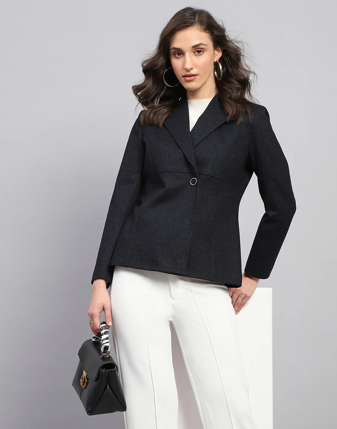 Women Navy Blue Solid Notch Lapel Collar Full Sleeve Coat - Image 2