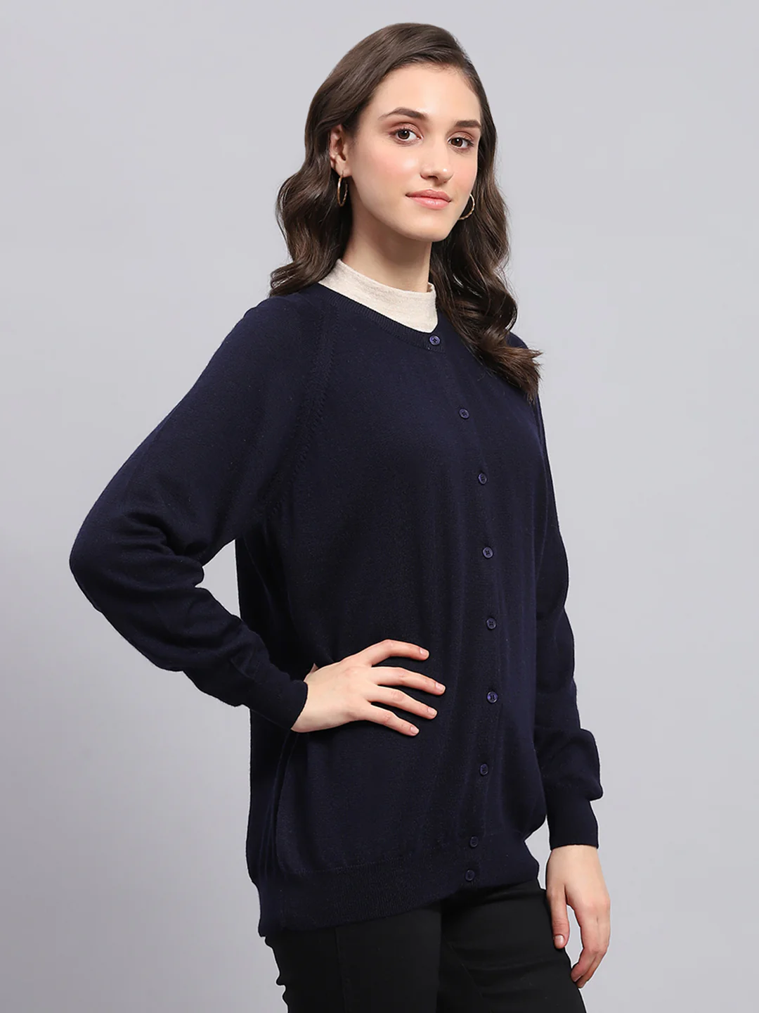 Women Navy Blue Solid Round Neck Full Sleeve Cardigan - Image 5