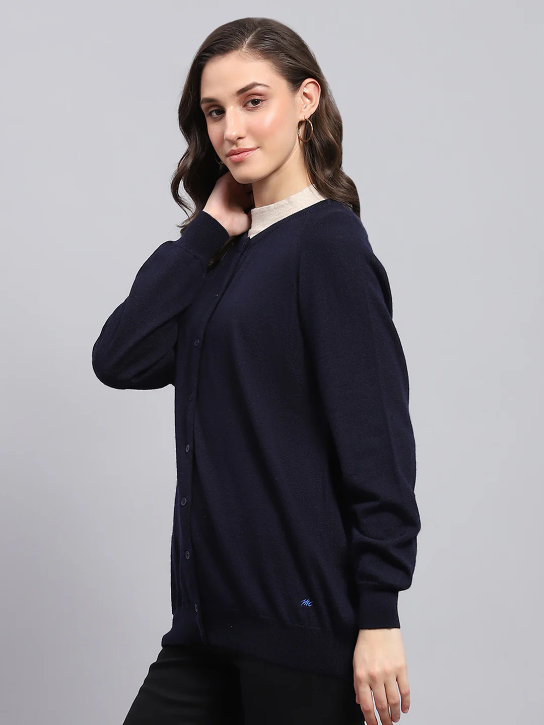 Women Navy Blue Solid Round Neck Full Sleeve Cardigan - Image 6
