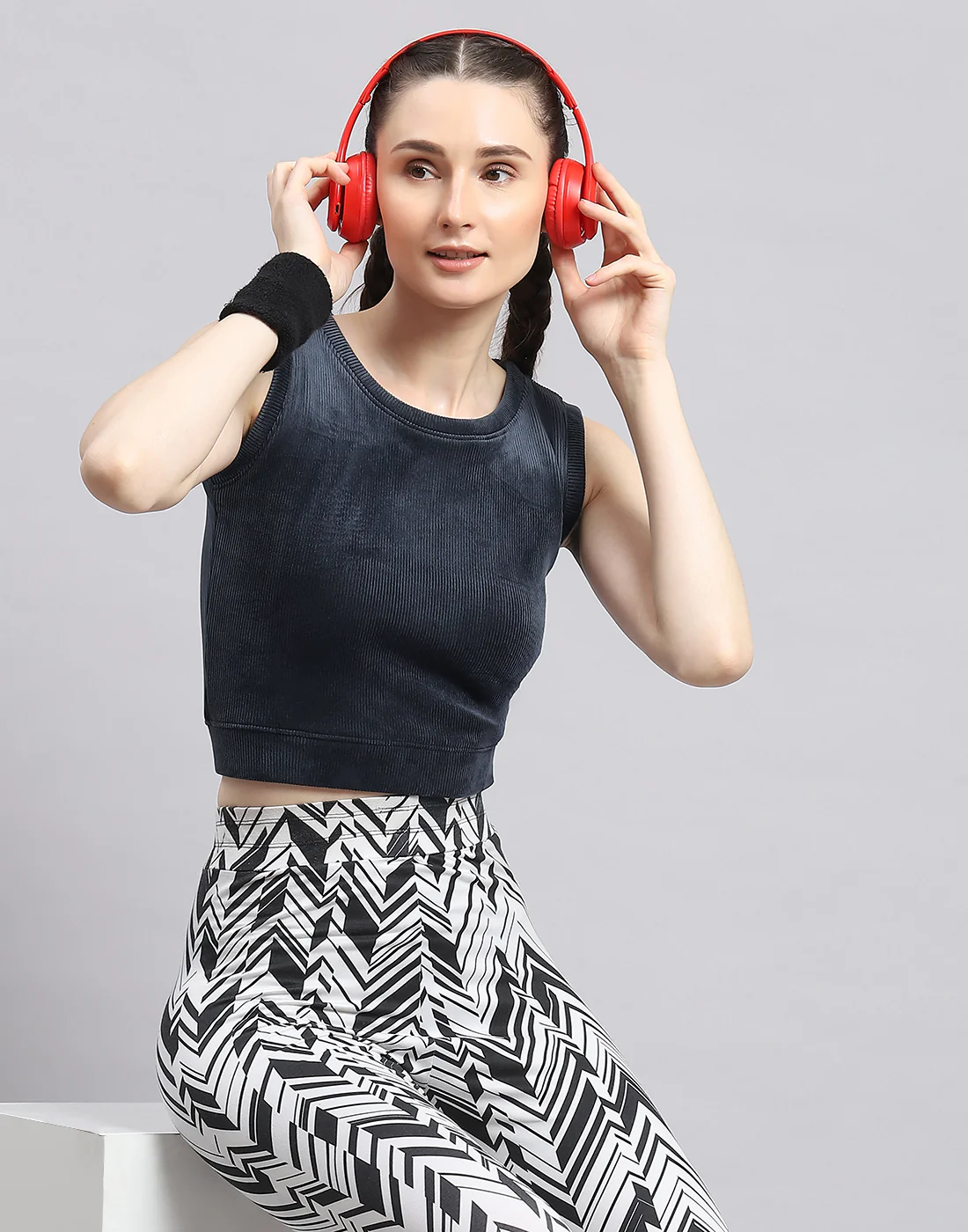 Rock.it Women Navy Blue Solid Round Neck Sleeveless Top - Image 2