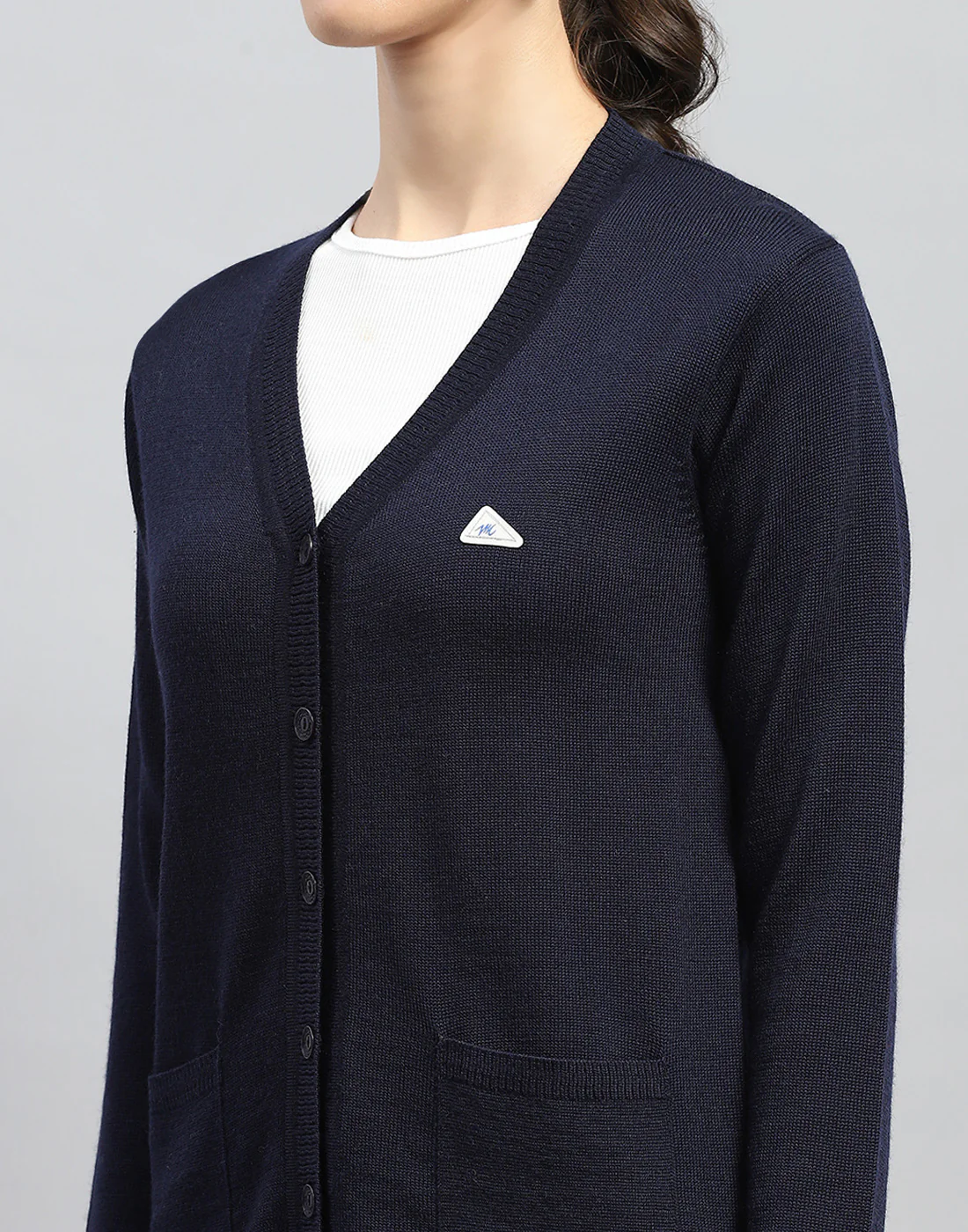 Women Navy Blue Solid V Neck Full Sleeve Cardigan - Image 6