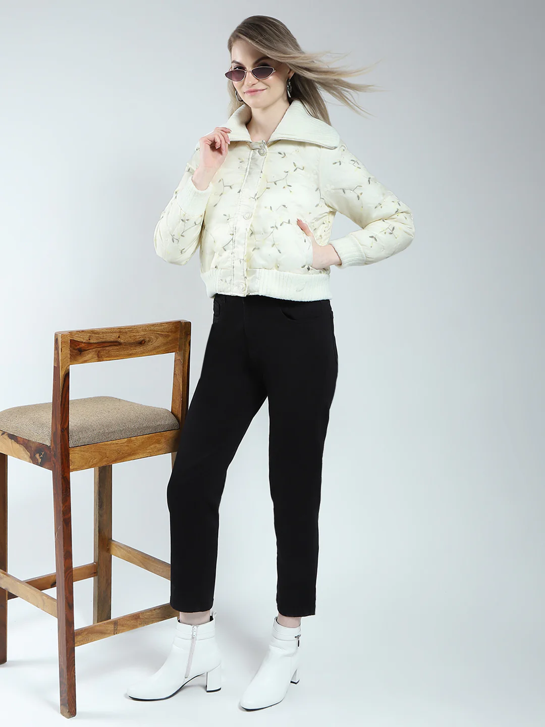 Women Off White Embroidered Collar Full Sleeve Jacket - Image 2