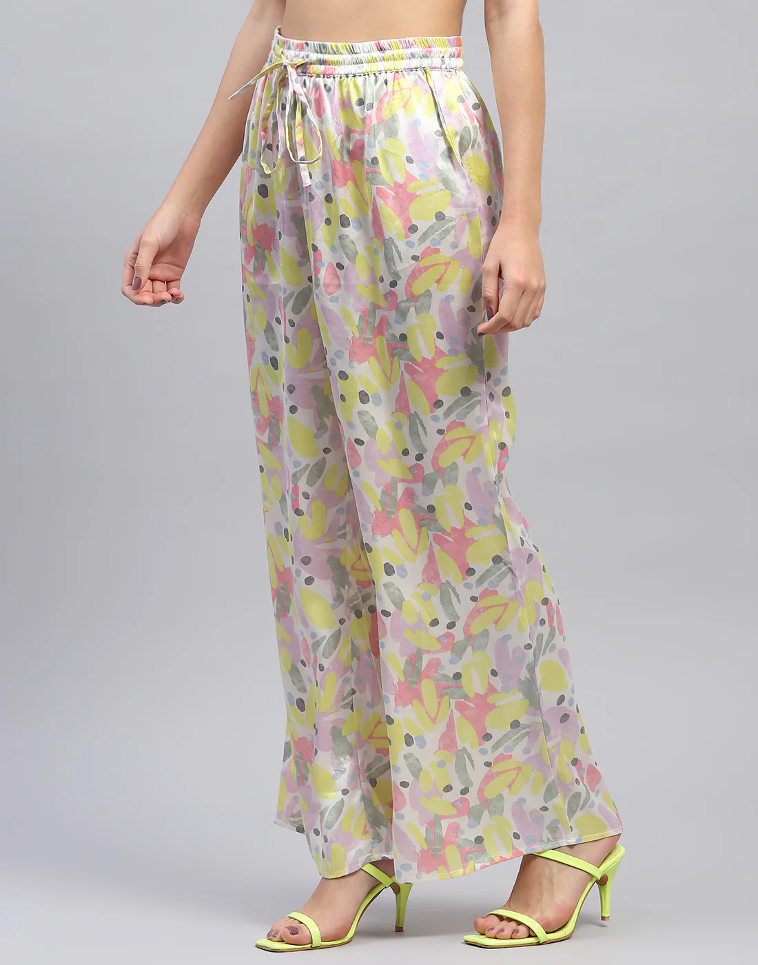 Women Off White Embroidered Front Open Full Sleeve Cords Set - Image 7