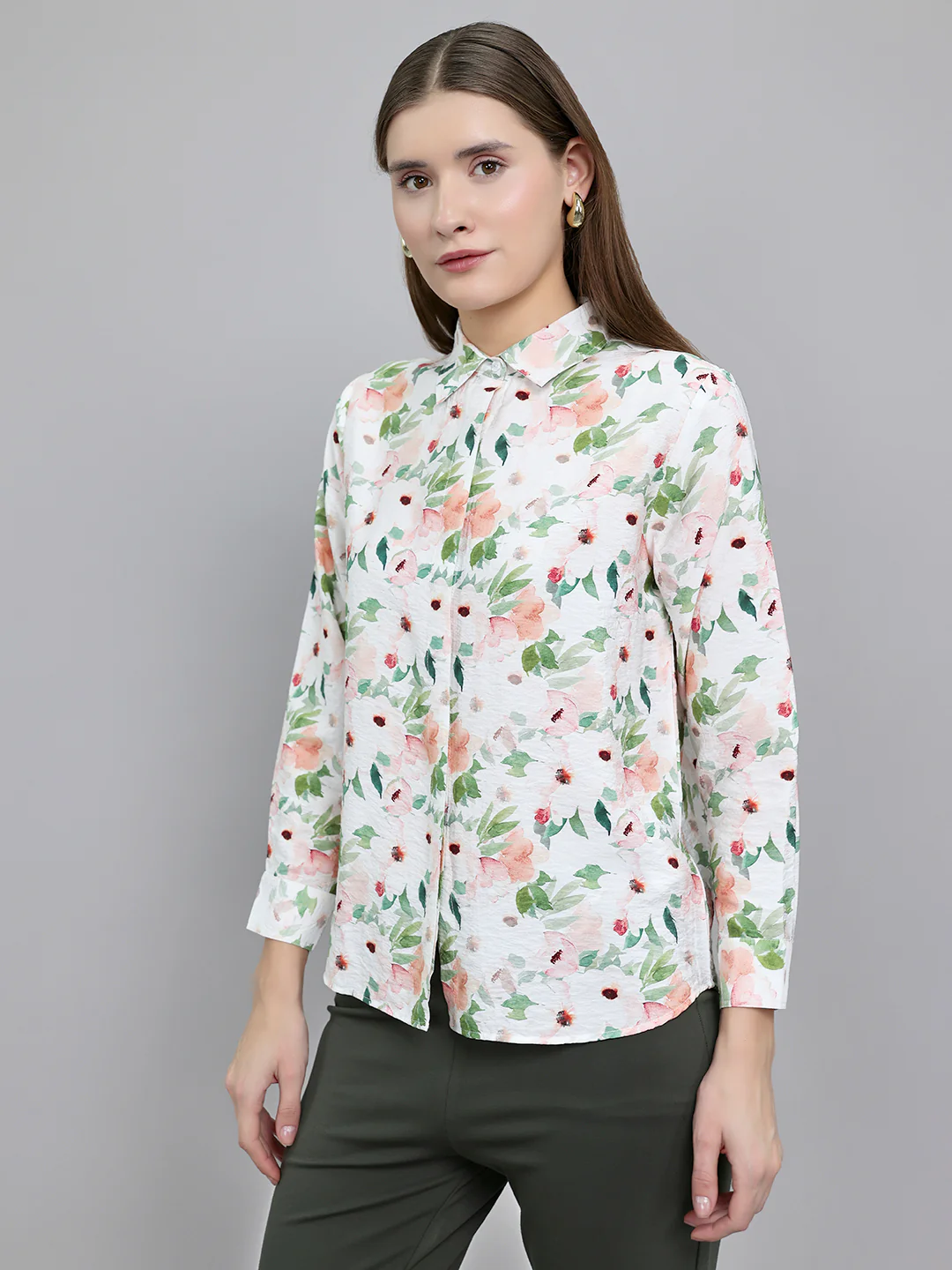 Women Off White Floral Print Collar Full Sleeve Top - Image 2