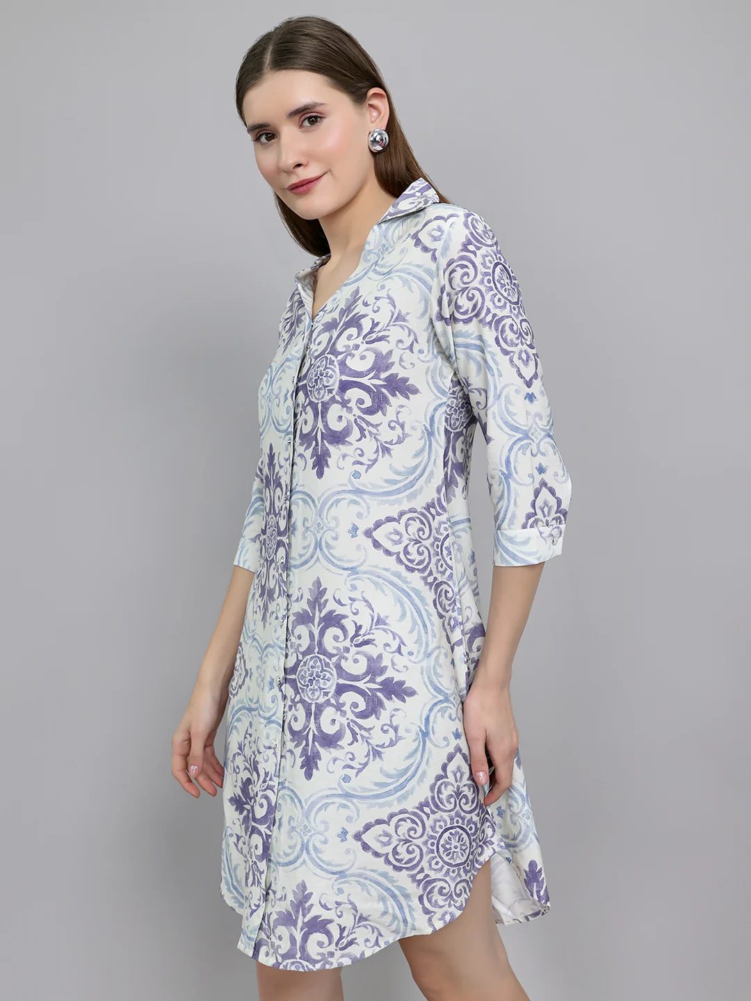 Women Off White Printed Front Open 3/4th Sleeve Tunic - Image 2