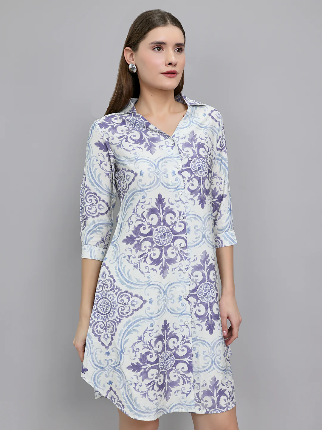 Women Off White Printed Front Open 3/4th Sleeve Tunic - Image 3
