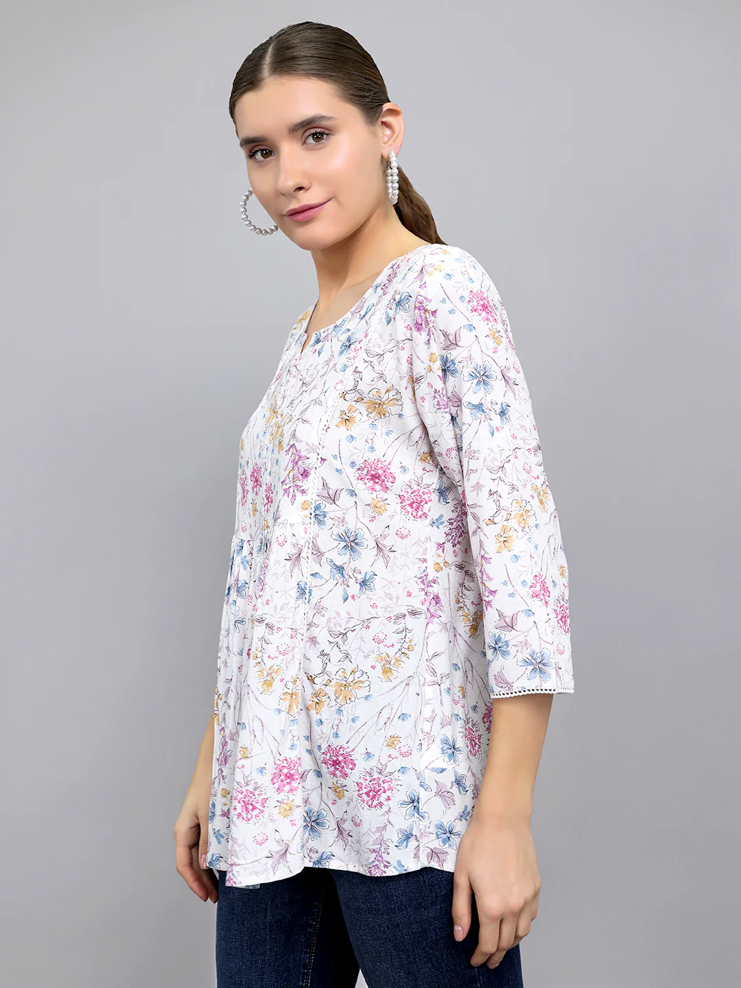 Women Off White Printed Round Neck 3/4th Sleeve Top - Image 2