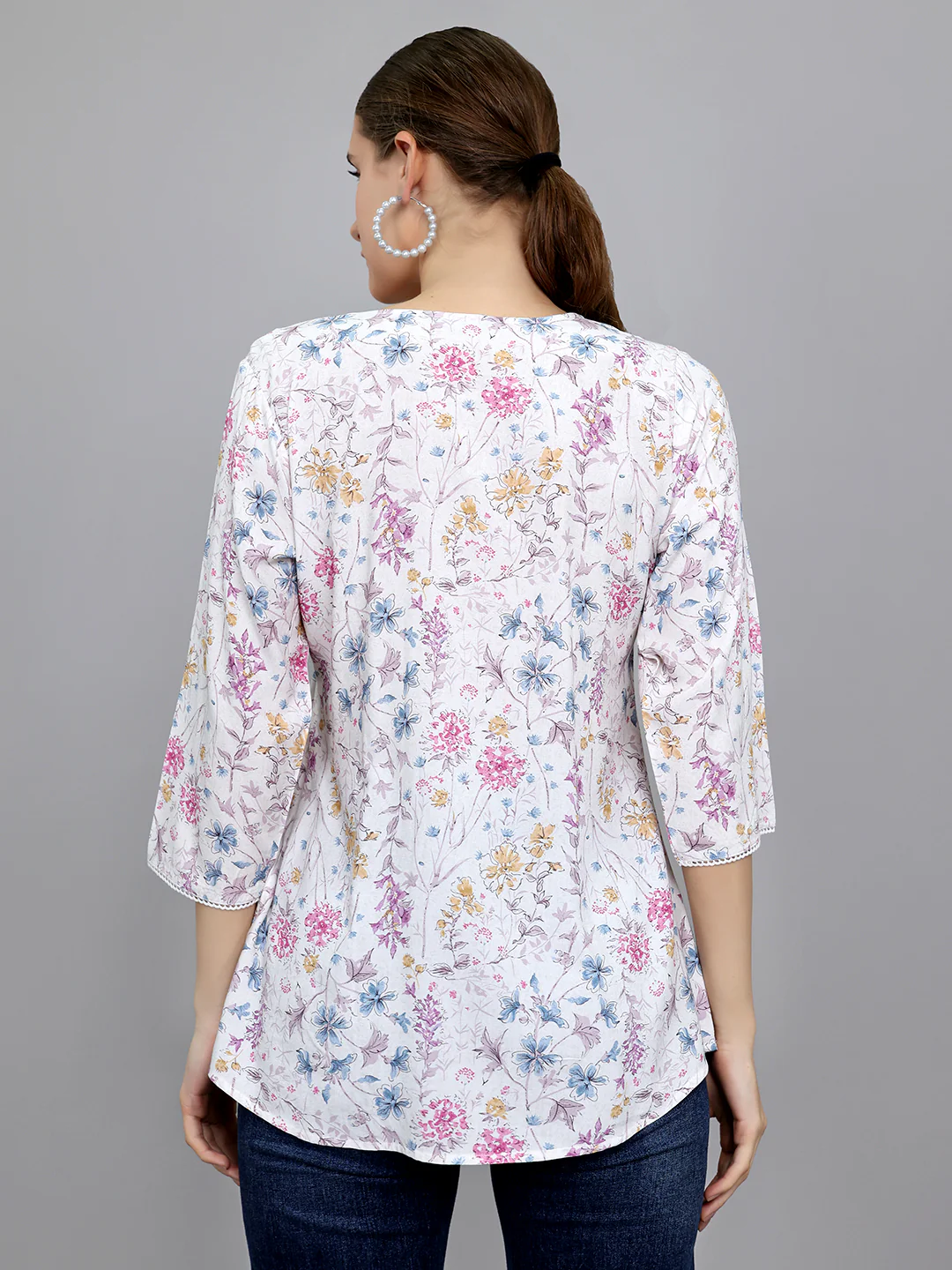 Women Off White Printed Round Neck 3/4th Sleeve Top - Image 4