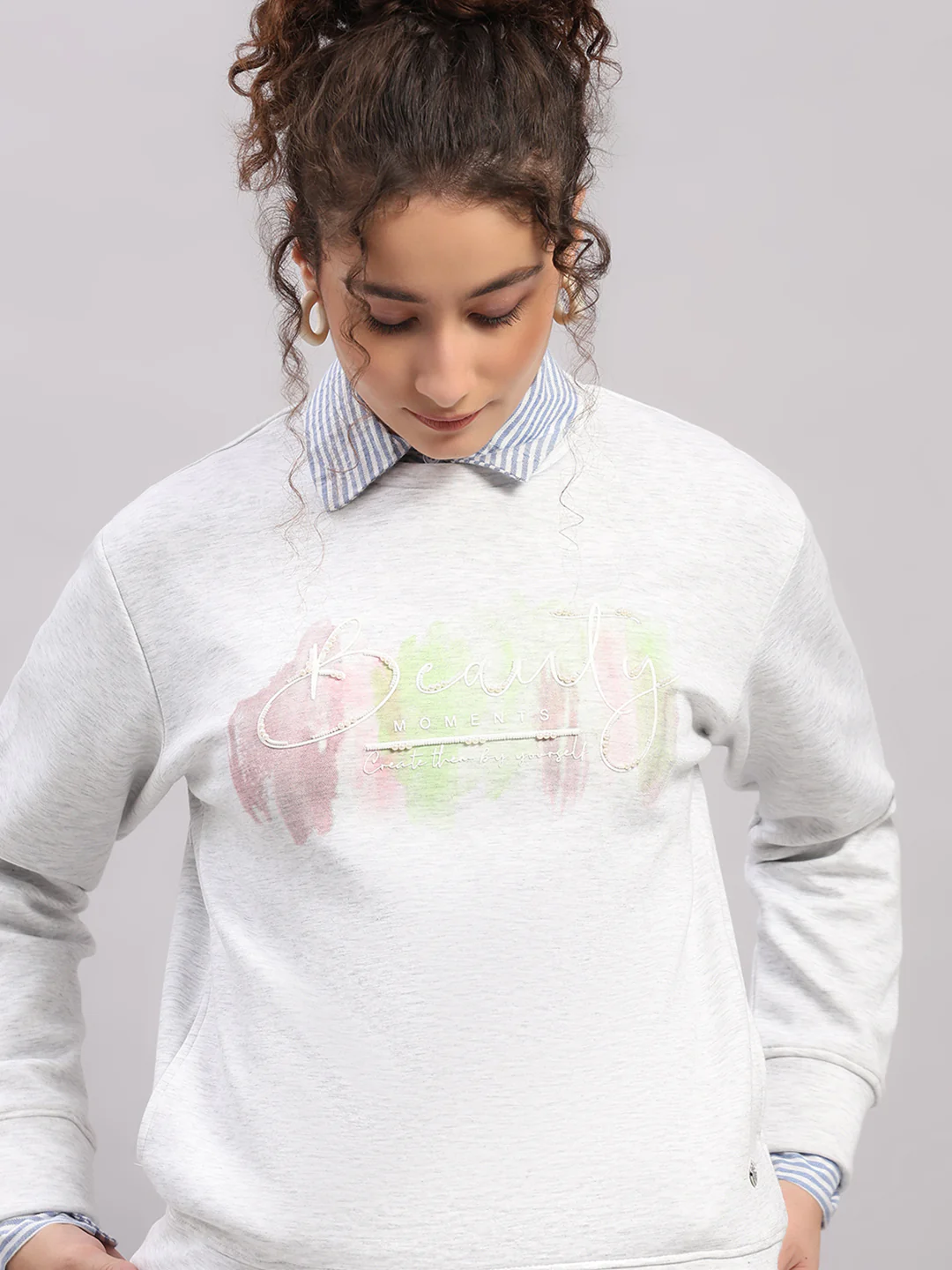 Women Off White Printed Round Neck Full Sleeve Sweatshirt - Image 6