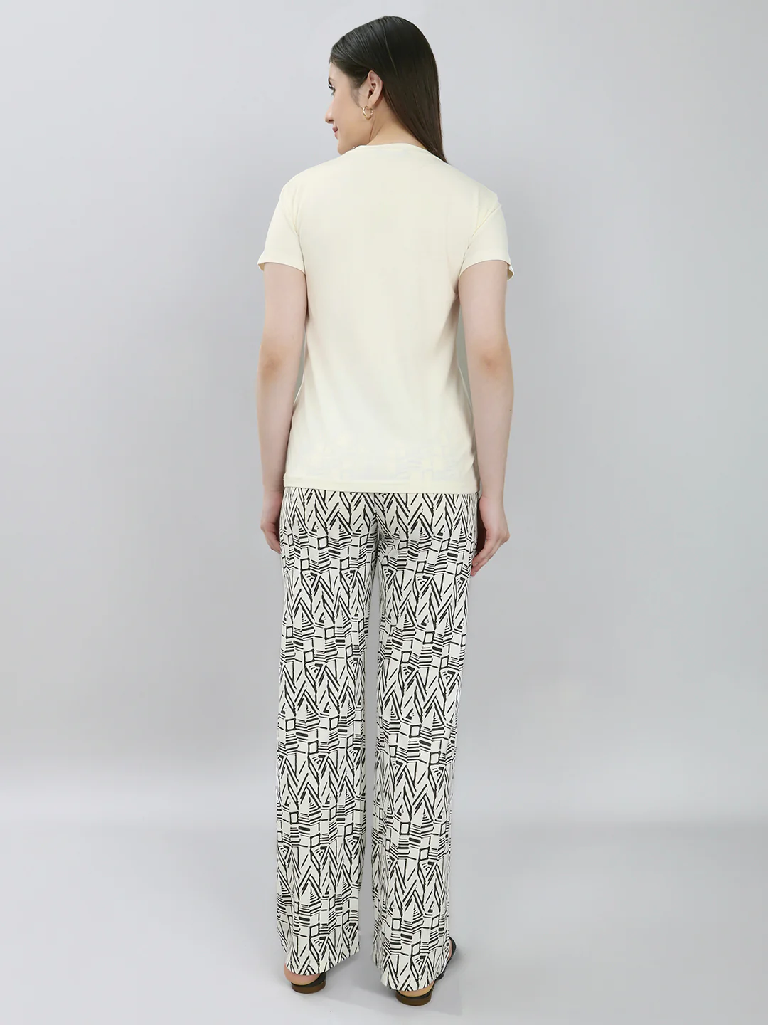 Women Off White Printed Round Neck Half Sleeve Combo 3 Pc Set (Top, Shorts & Lower) - Image 8