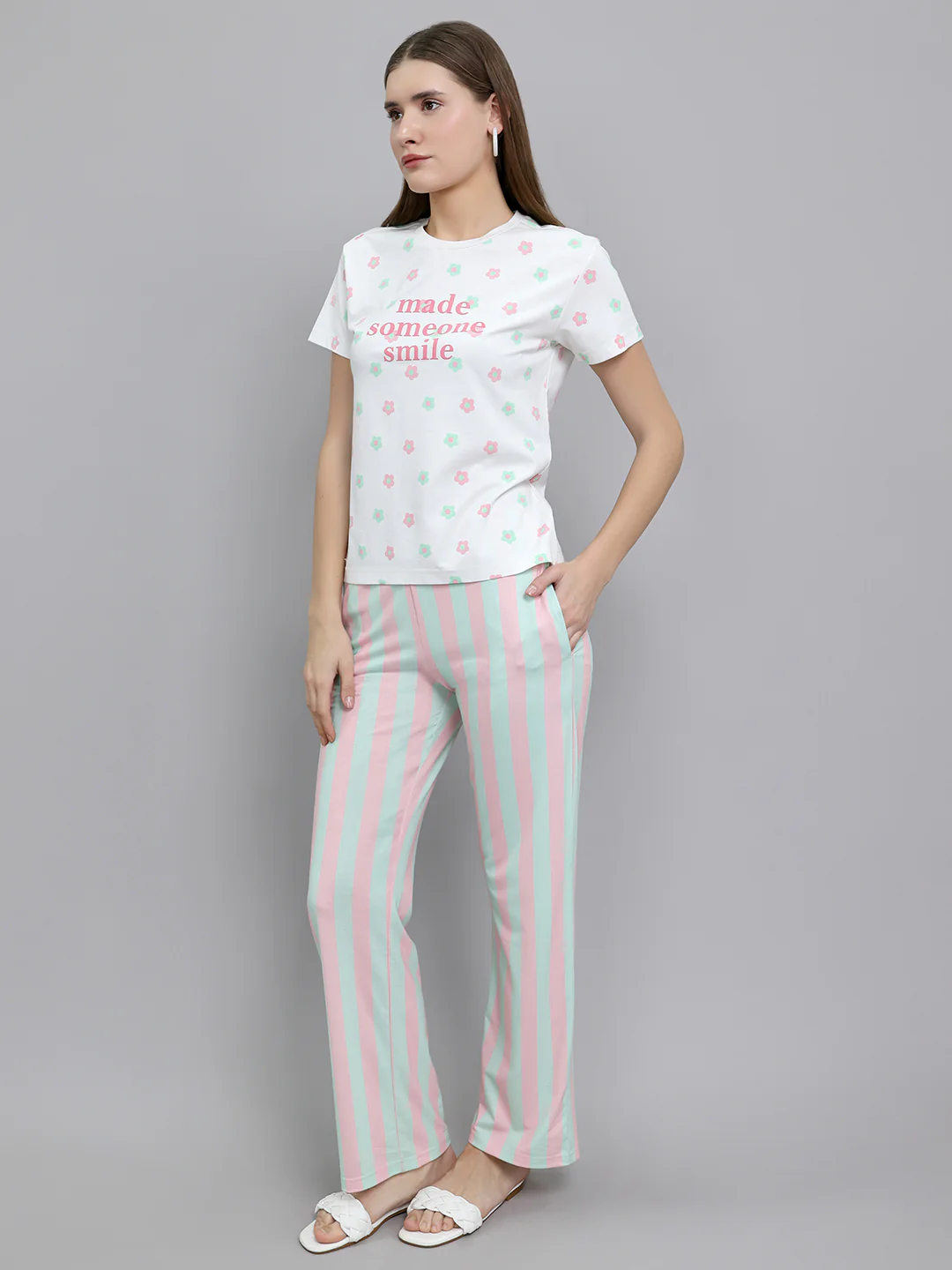 Women Off White Printed Round Neck Half Sleeve Lower Set - Image 2