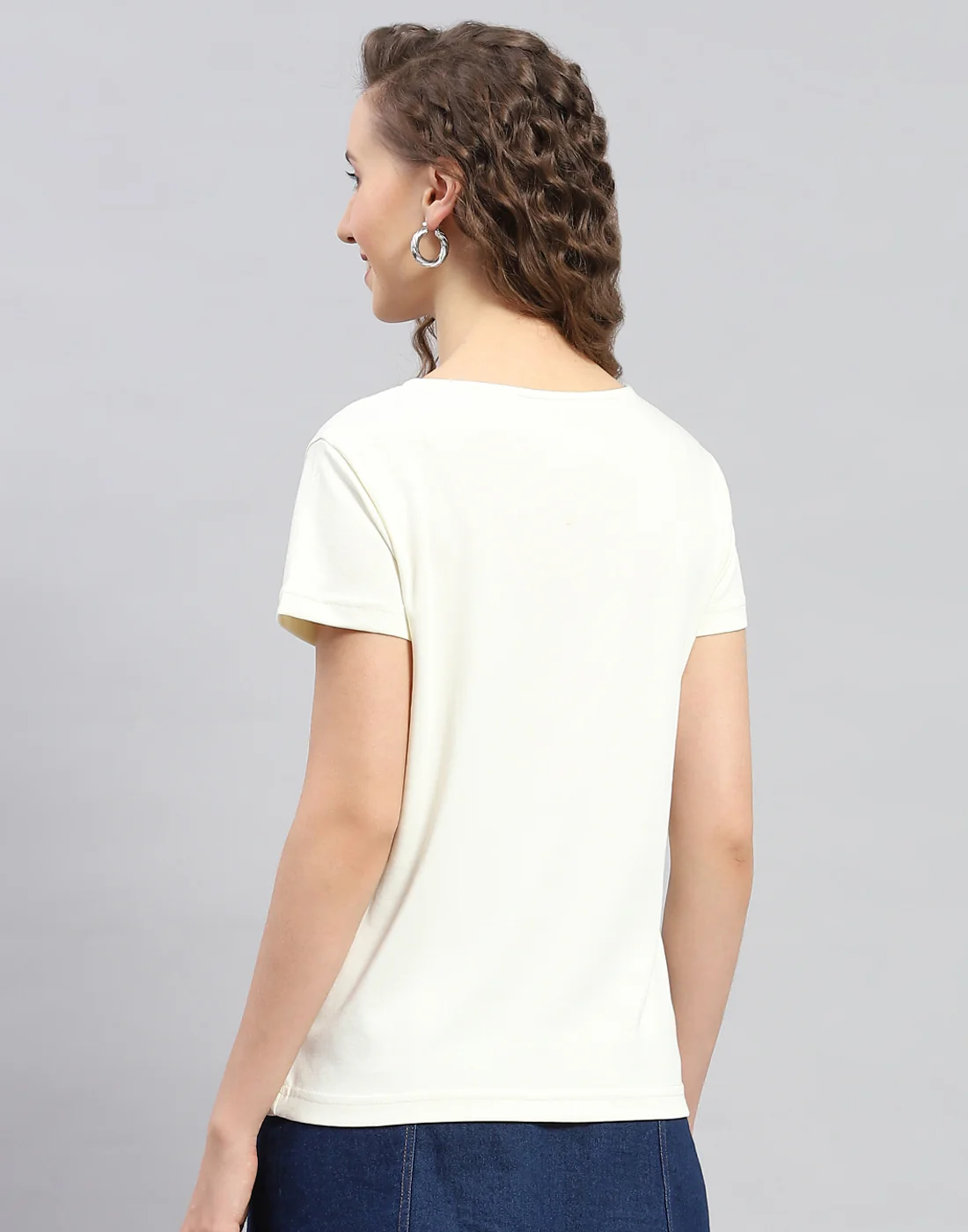Women Off White Printed Round Neck Half Sleeve Top - Image 5