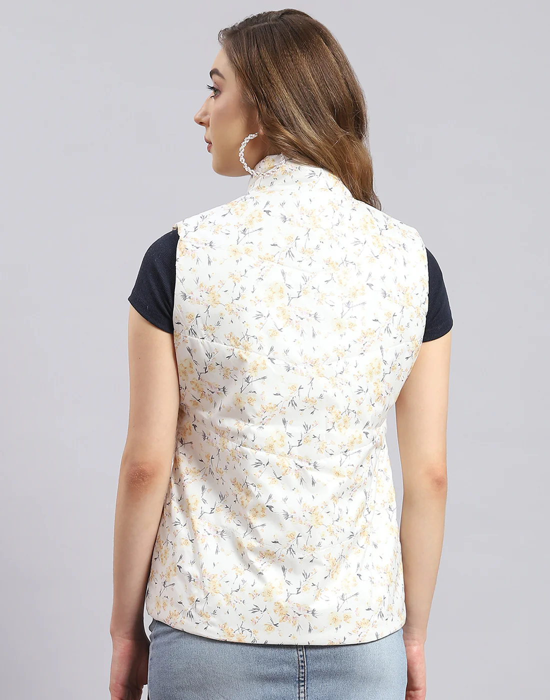 Women Off White Printed Stand Collar Sleeveless Jacket - Image 6