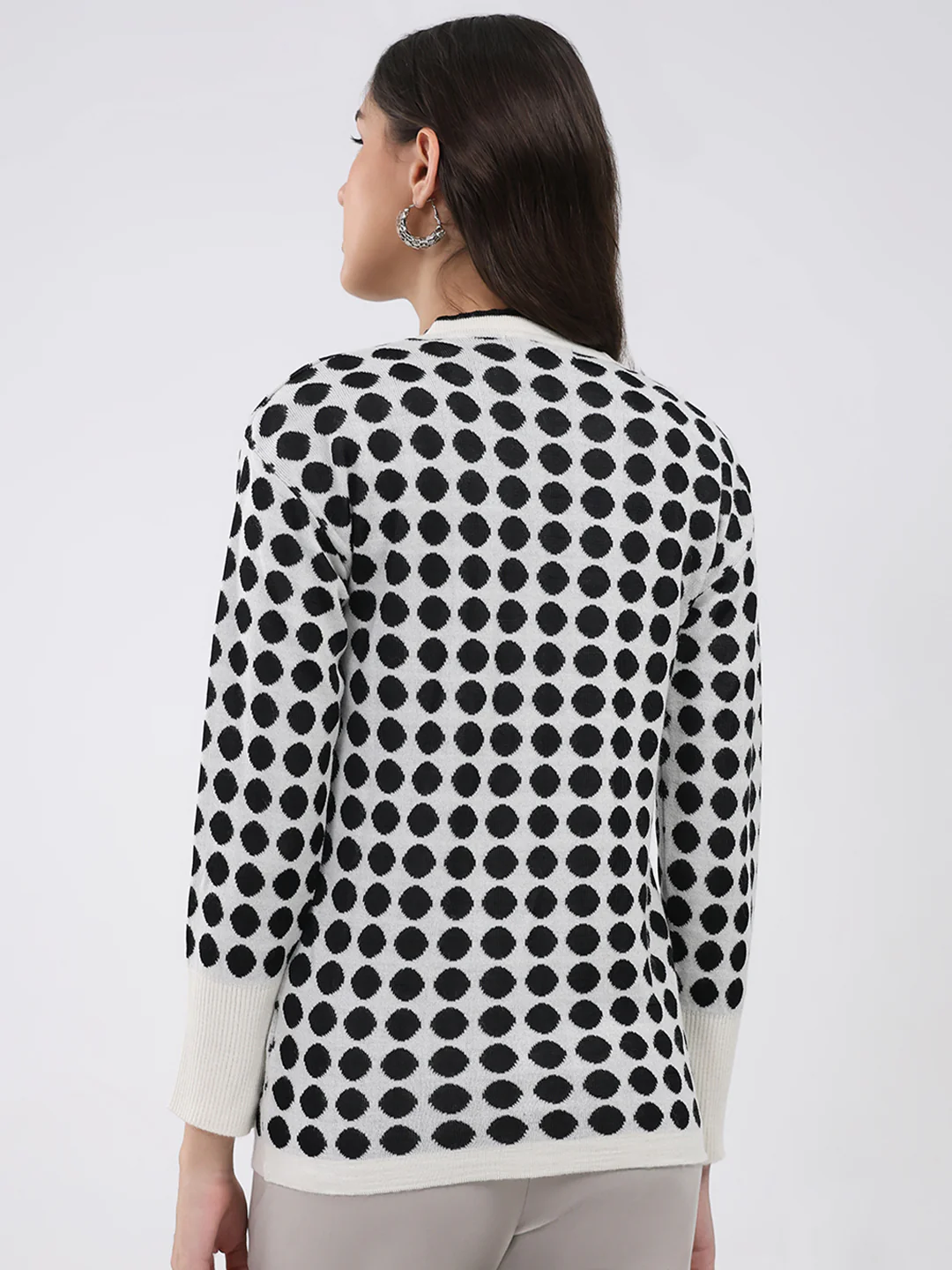 Women Off White Printed V Neck Full Sleeve Cardigan - Image 5