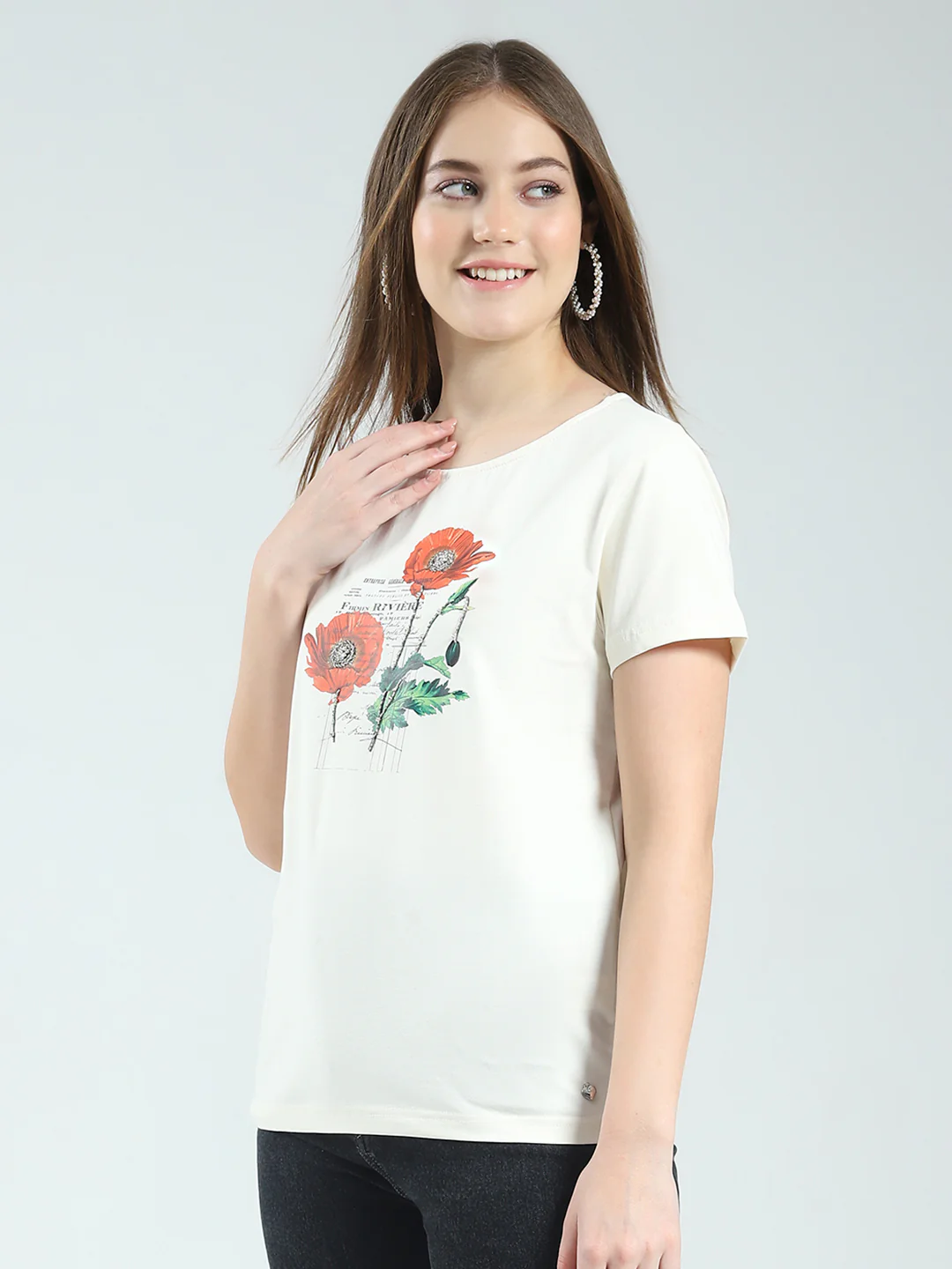 Women Off White Printed Round Neck Half Sleeve Top - Image 3