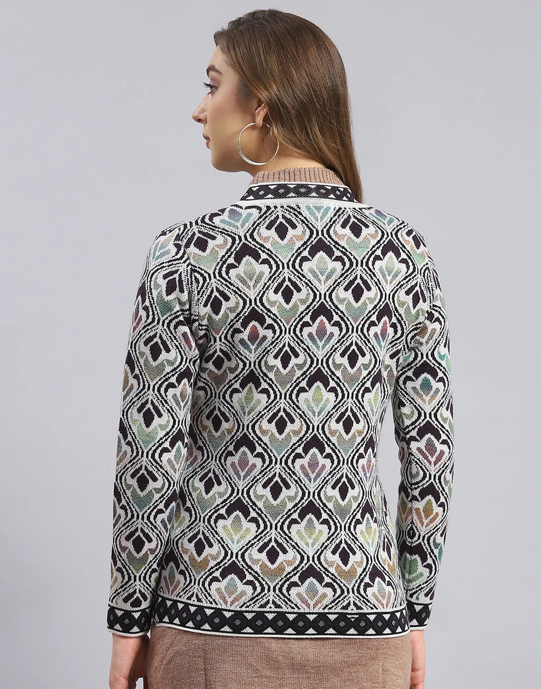 Women Off White Self Design Round Neck Full Sleeve Sweater - Image 5