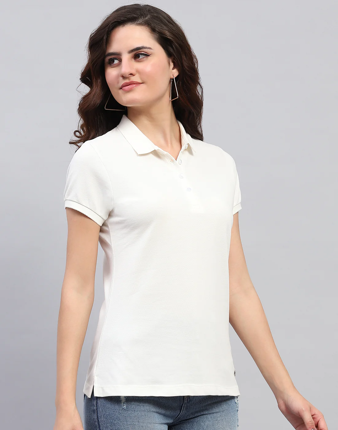 Women Off White Solid Collar Half Sleeve T-Shirt - Image 4