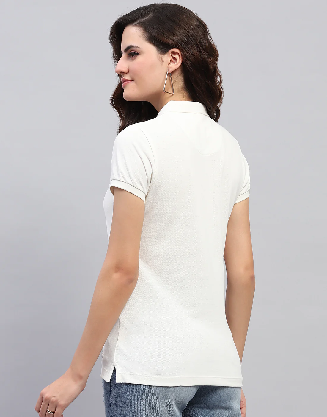 Women Off White Solid Collar Half Sleeve T-Shirt - Image 5