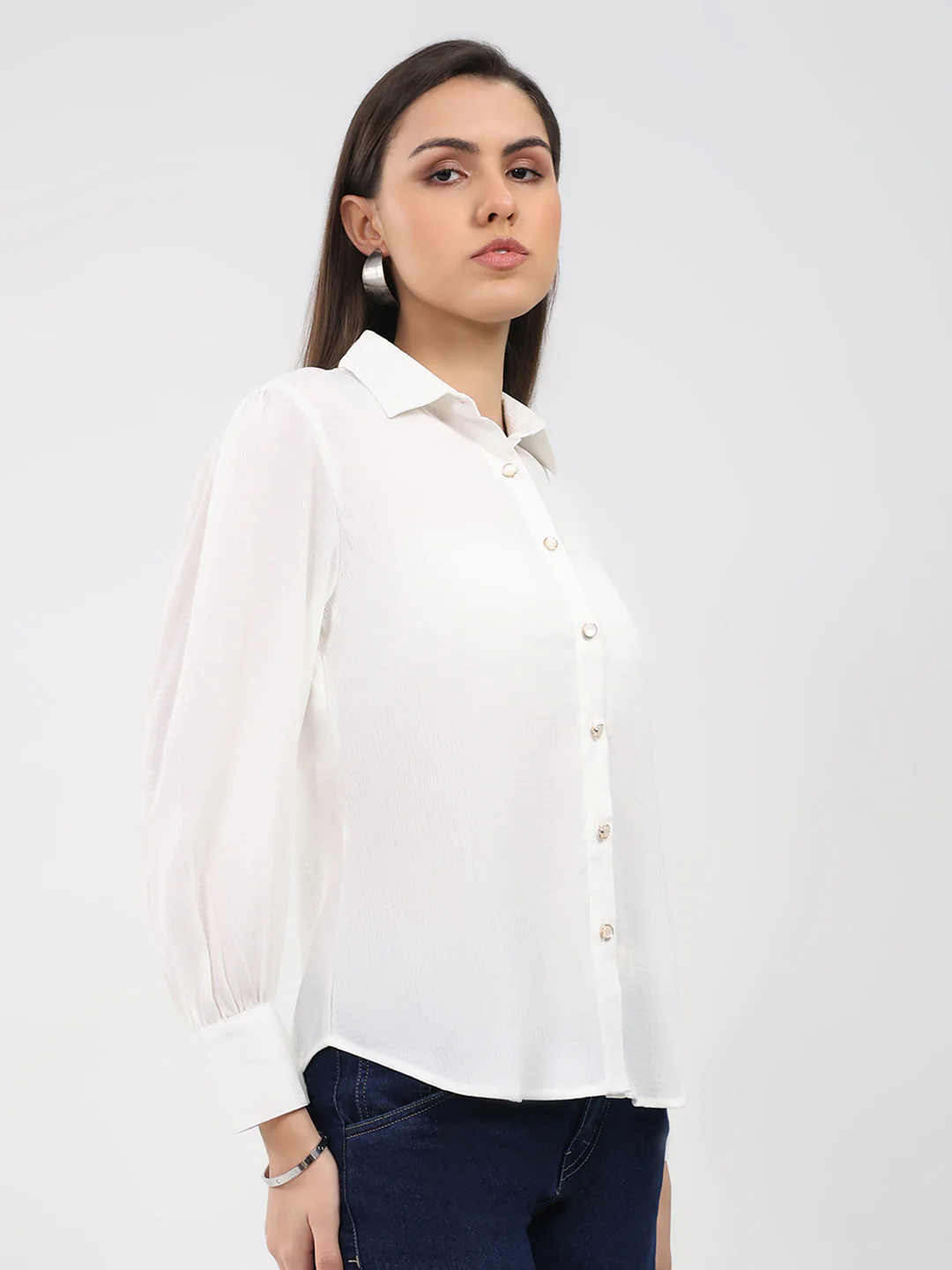 Women Off White Solid Front Open Full Sleeve Winter Top - Image 4