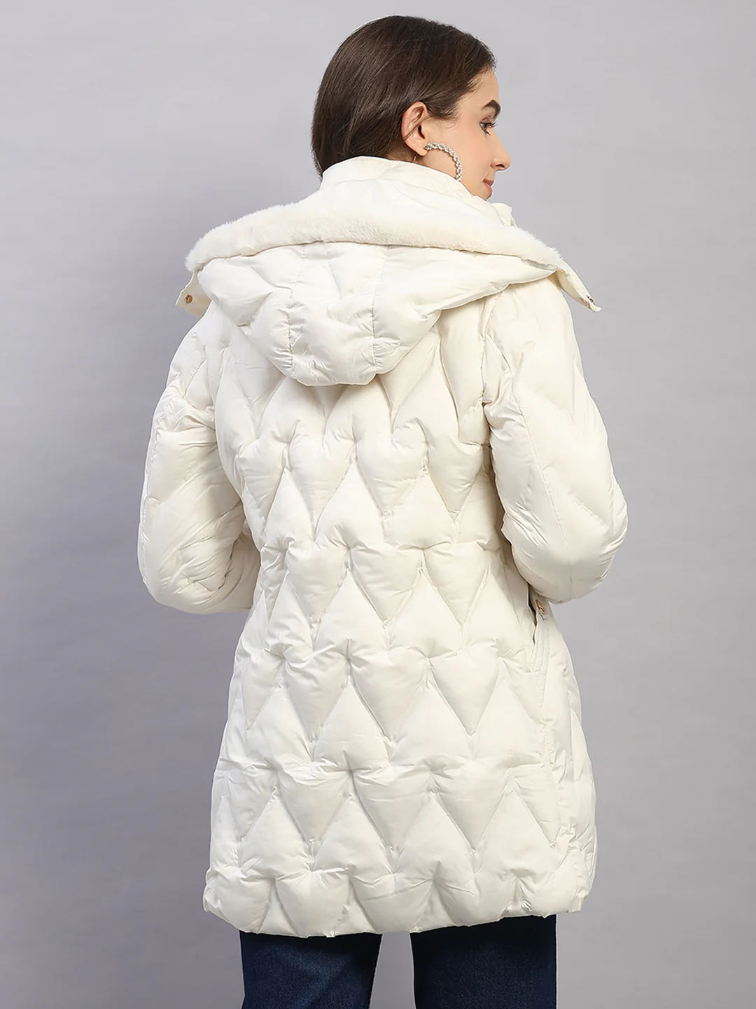 Women Off White Solid Hooded Full Sleeve Jacket - Image 5