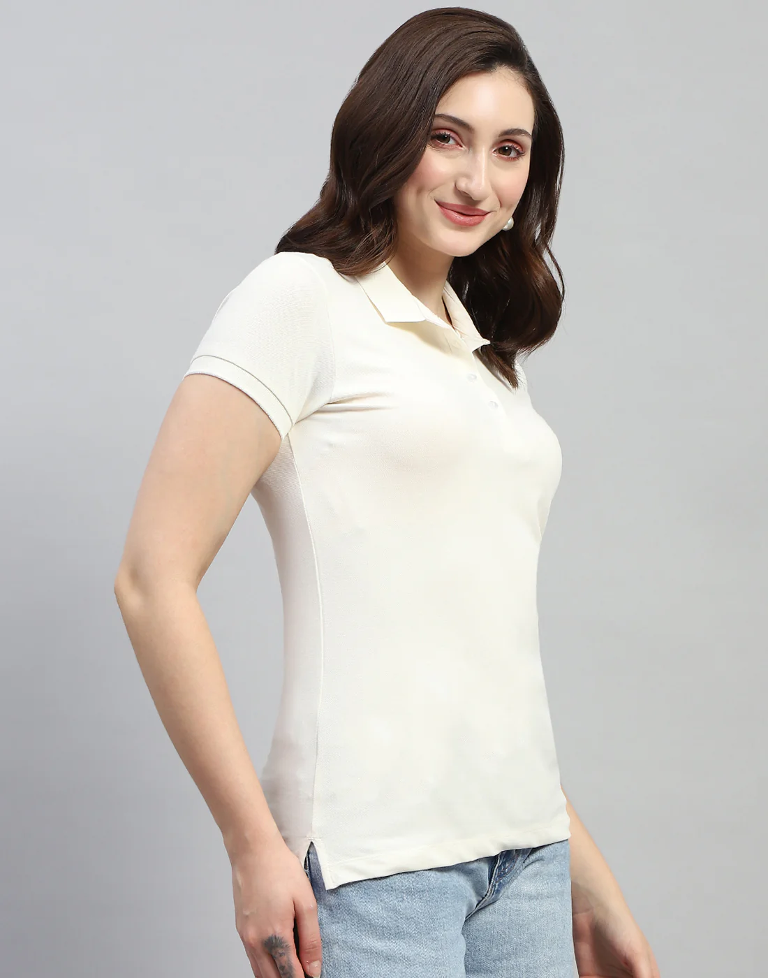 Women Off White Solid Polo Collar Half Sleeve T Shirt - Image 4