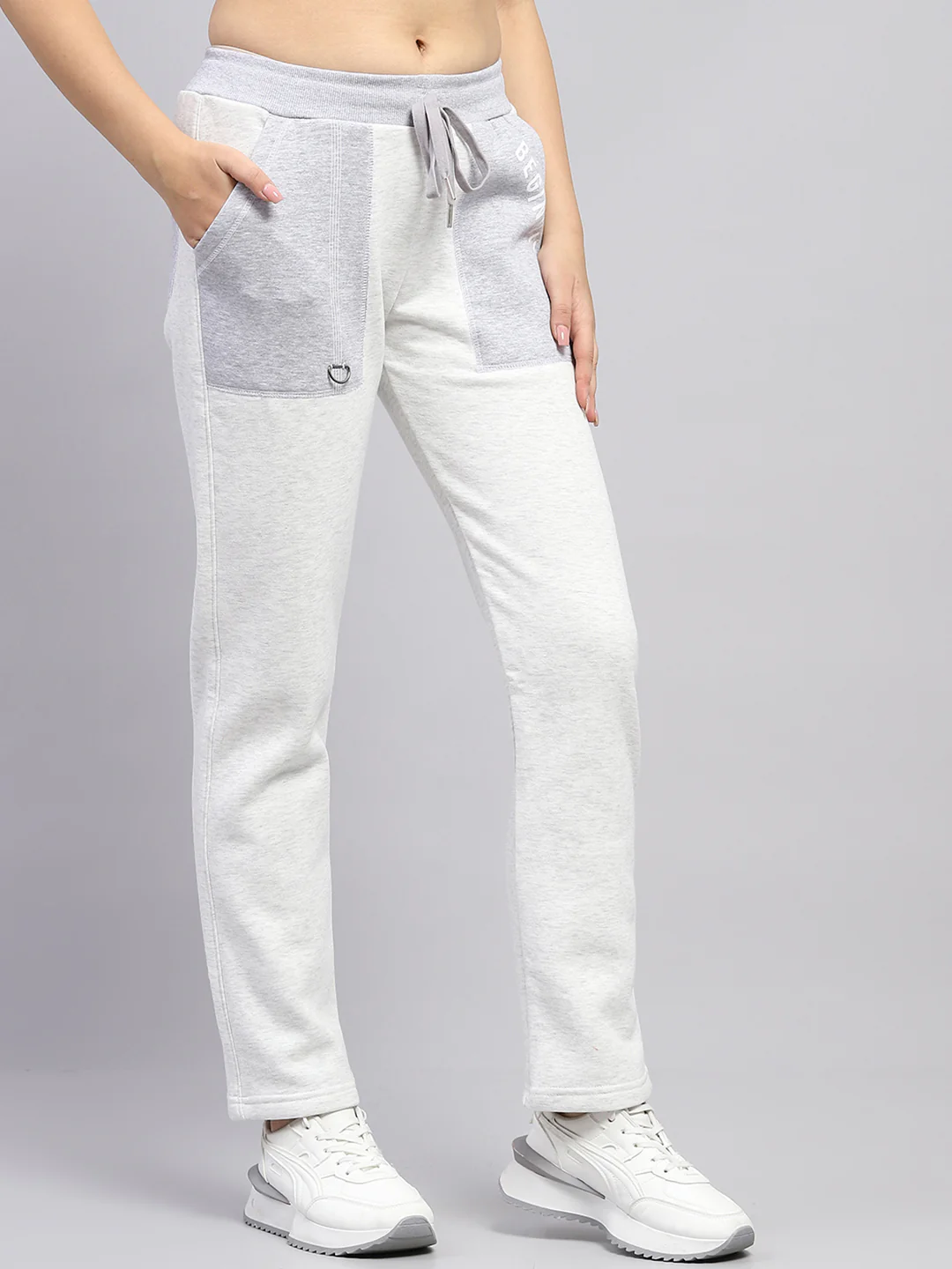 Women Off White Solid Regular Fit Lower - Image 4