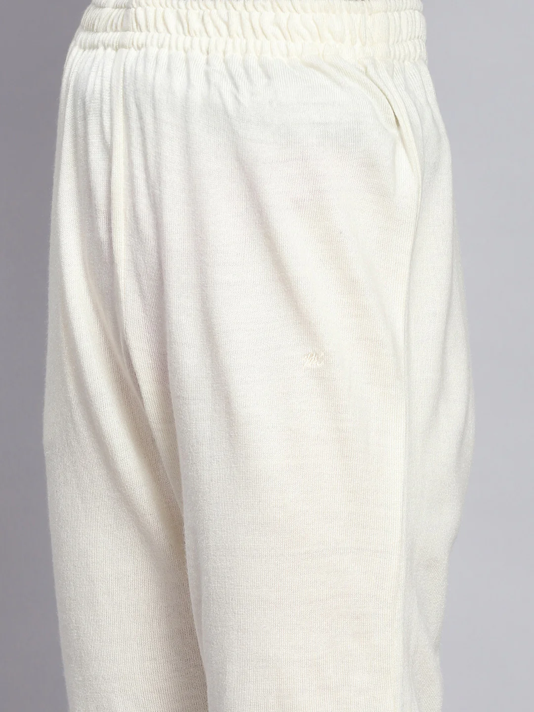 Women Off White Solid Regular Fit Winter Lowers - Image 6