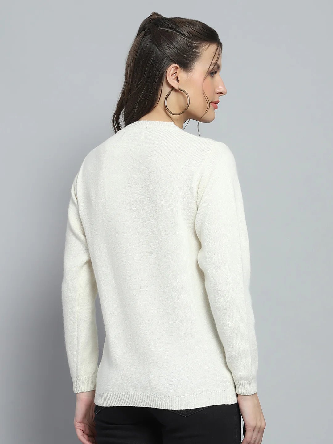 Women Off White Solid Round Neck Full Sleeve Cardigan - Image 5