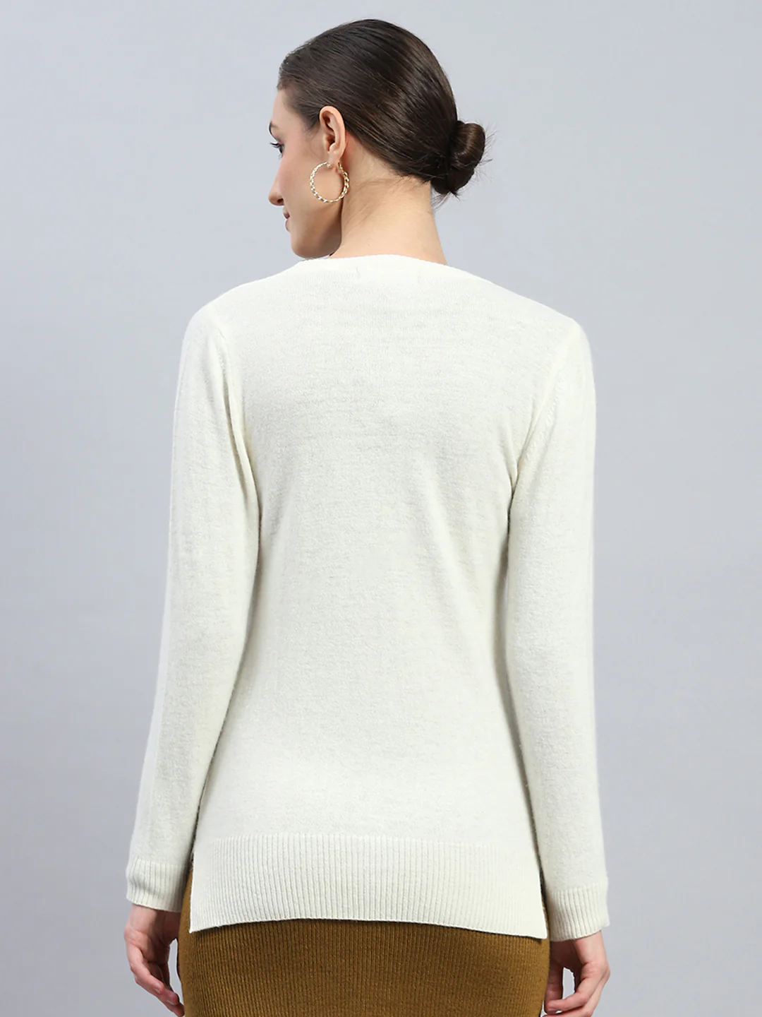Women Off White Solid Round Neck Full Sleeve Cardigan - Image 6