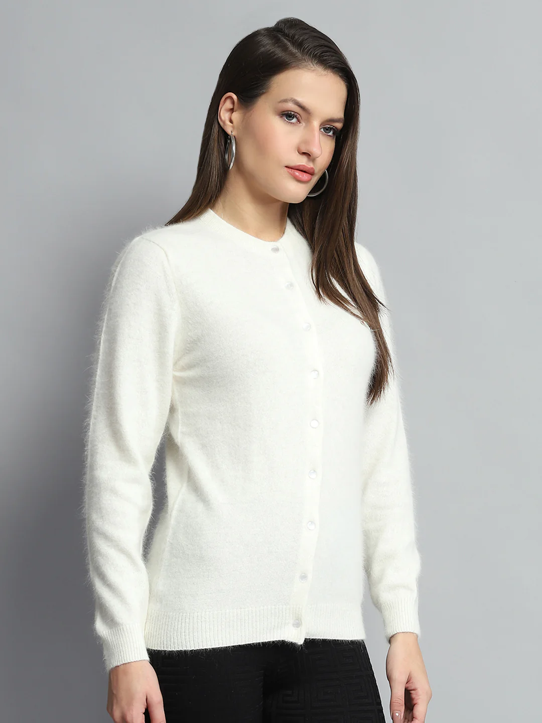Women Off White Solid Round Neck Full Sleeve Cardigan - Image 4