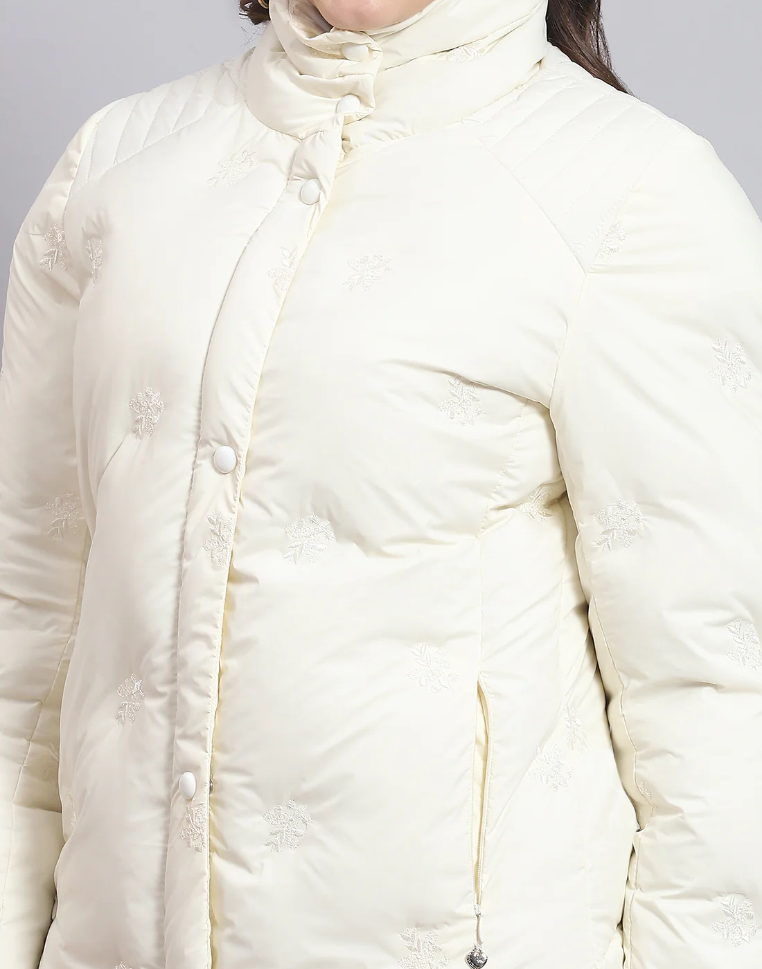 Women Off White Solid Stand Collar Full Sleeve Jacket - Image 7
