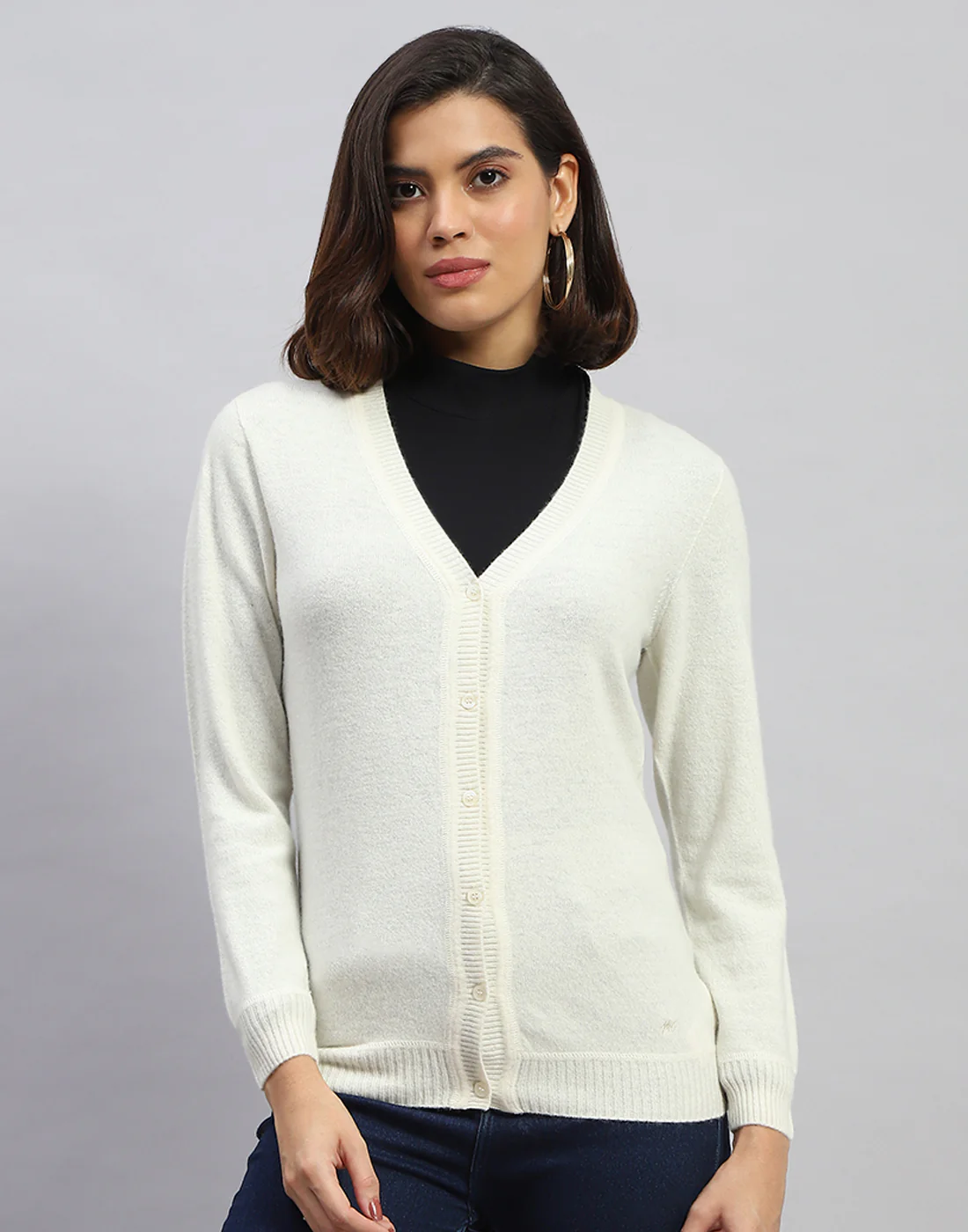 Women Off White Solid V Neck Full Sleeve Cardigan - Image 2