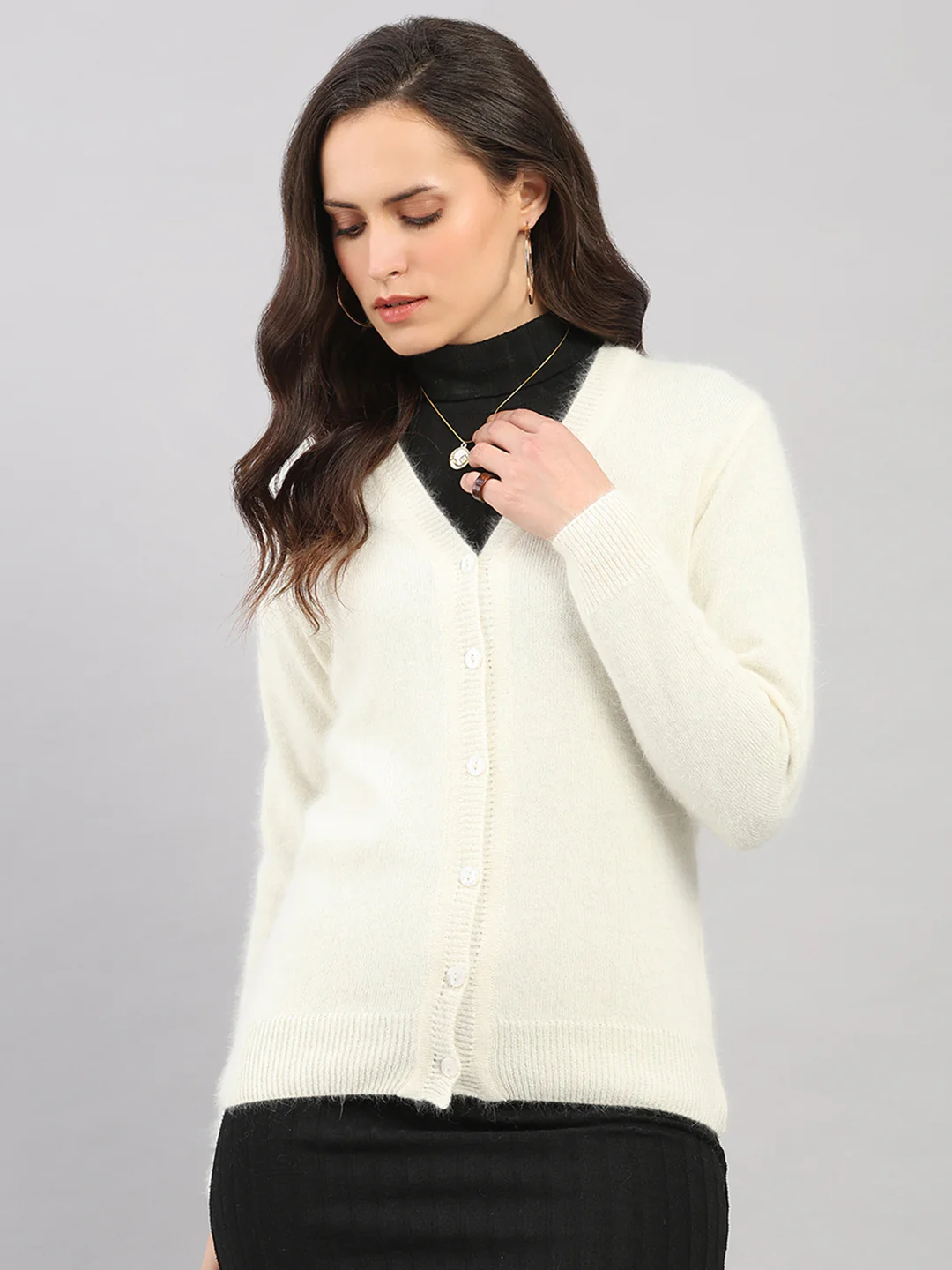Women Off White Solid V Neck Full Sleeve Cardigan