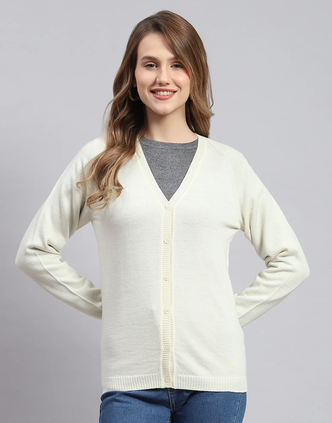 Women Off White Solid V Neck Full Sleeve Cardigans - Image 3