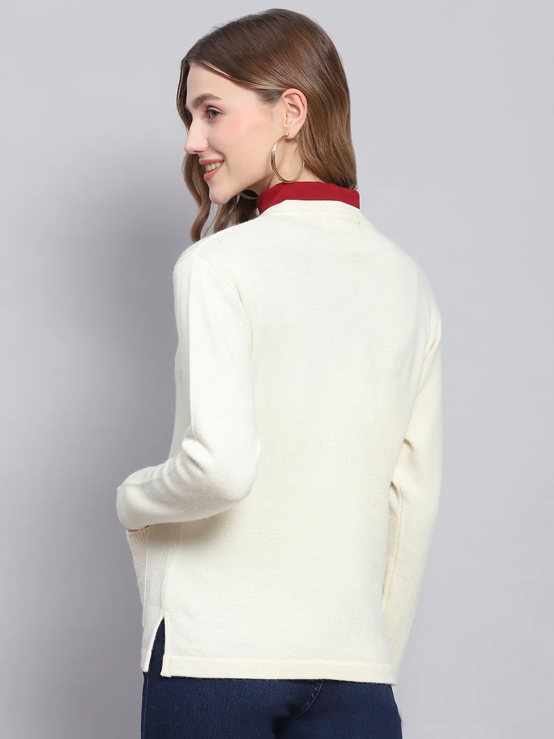 Women Off White Solid V Neck Full Sleeve Cardigans - Image 5