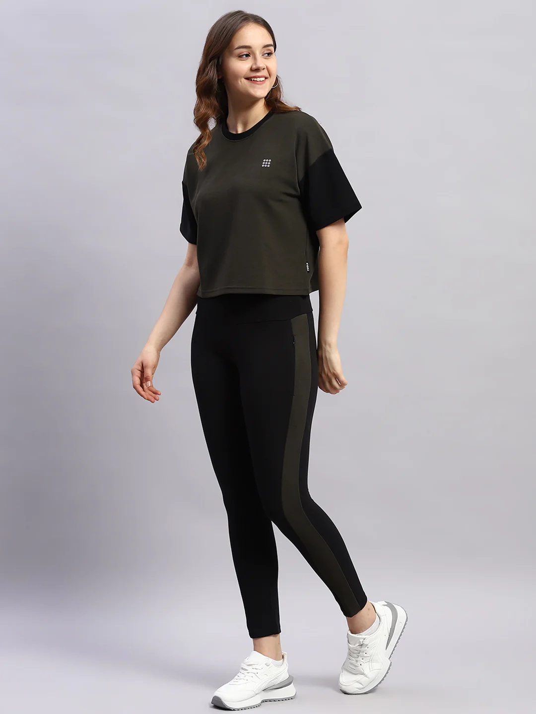Rock.it Women Olive & Black Solid Round Neck Half Sleeve Cords Set - Image 2
