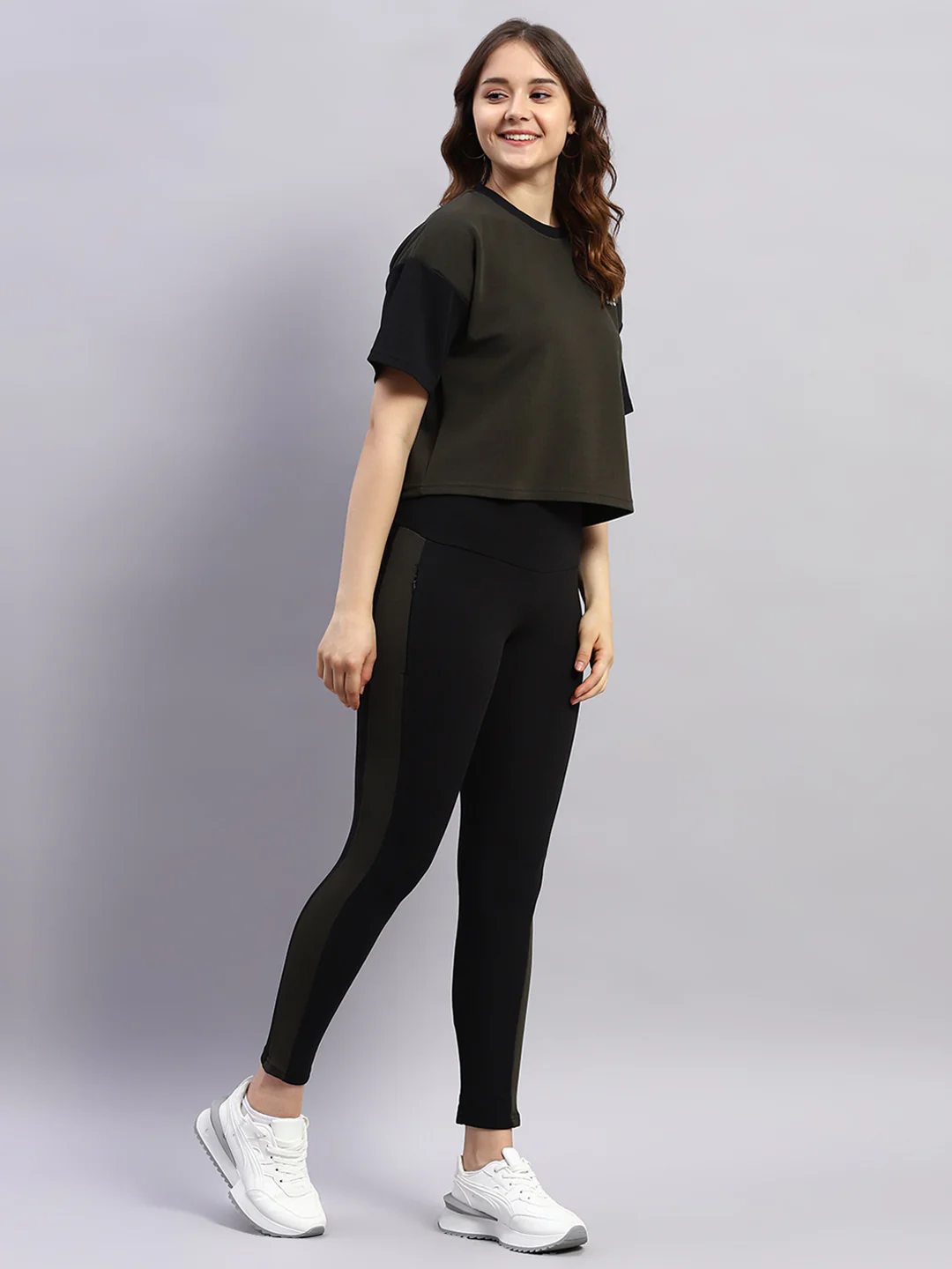 Rock.it Women Olive & Black Solid Round Neck Half Sleeve Cords Set - Image 3