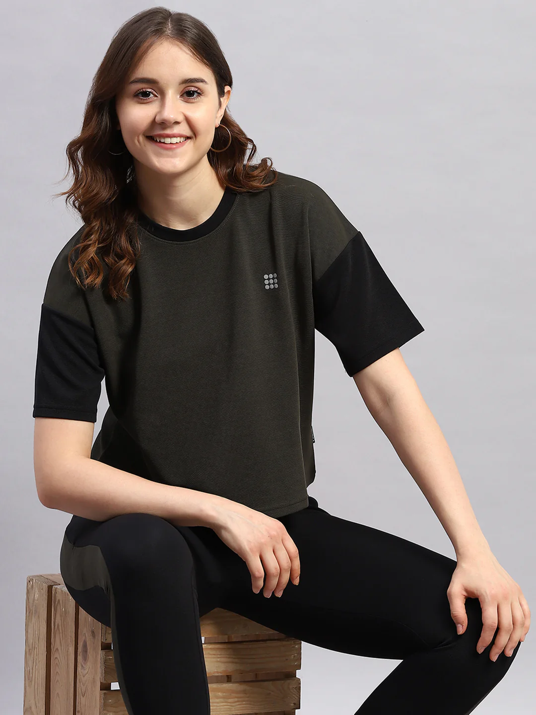 Rock.it Women Olive & Black Solid Round Neck Half Sleeve Cords Set - Image 6