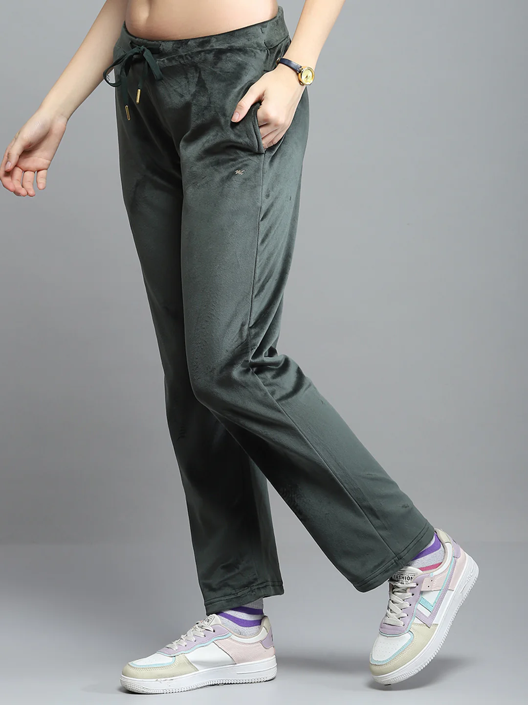 Women Olive Printed Hooded Full Sleeve Cords Set - Image 7