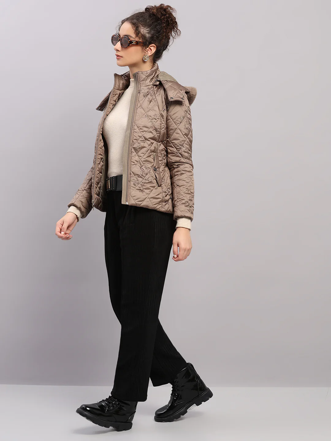 Women Olive Printed Hooded Full Sleeve Jacket - Image 2